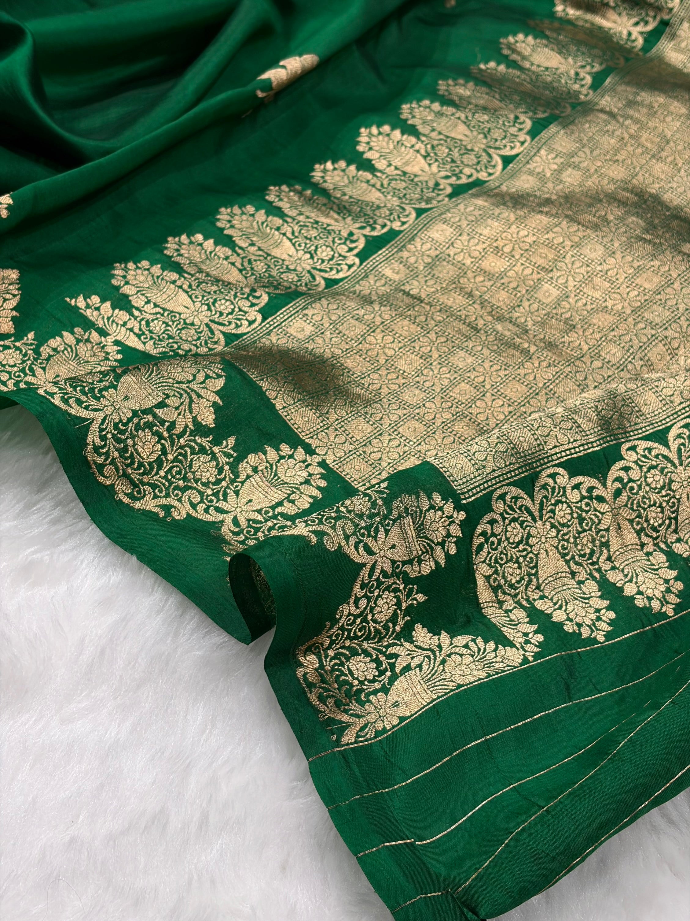 Banarasi Bottle Green Shades Minakari Boota Handwoven Pure Paper Silk RM-79