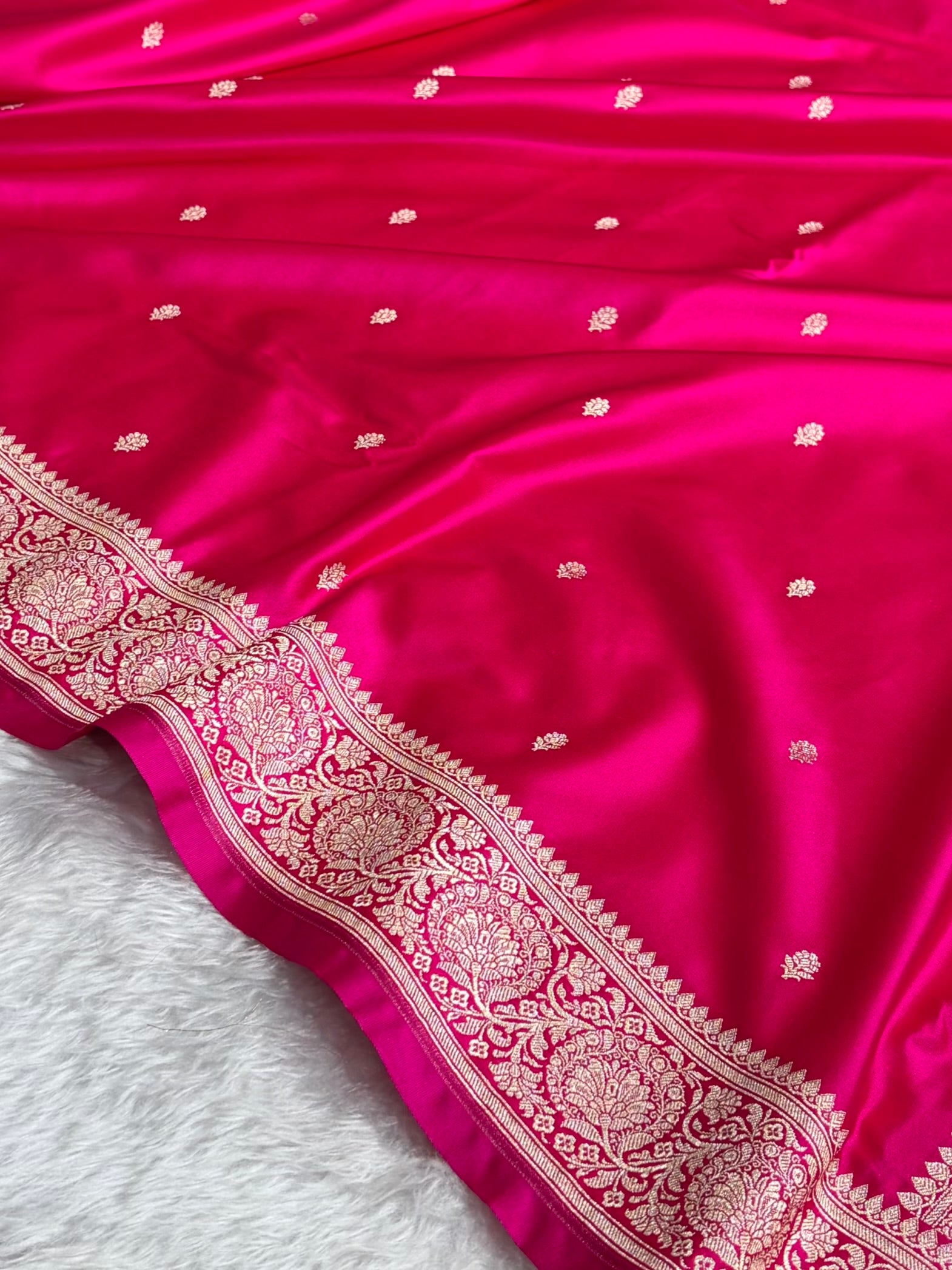 Cross Rani Floral Boota With Floral Border Mashru Silk Saree MSM-81