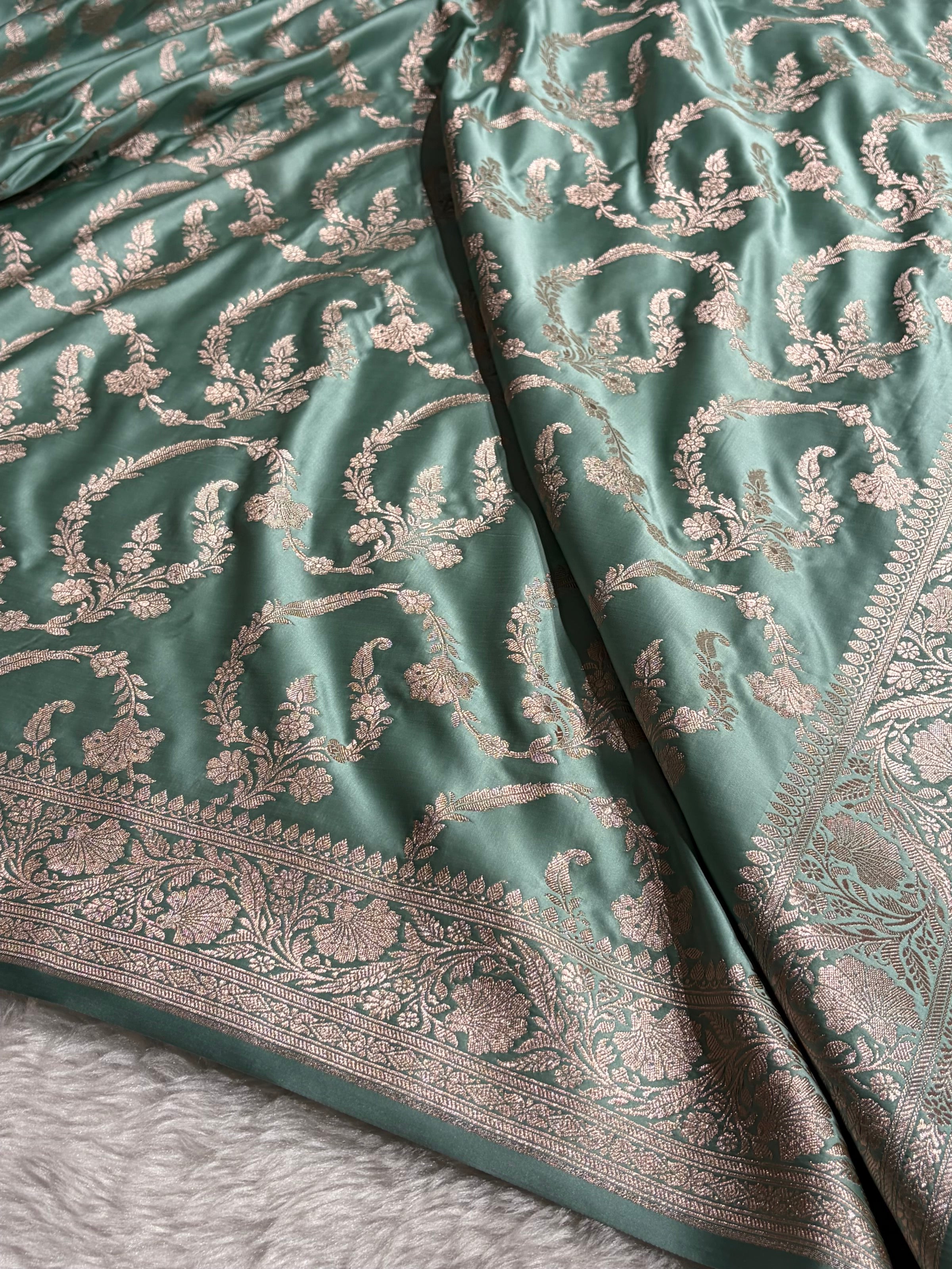 Sea Green Shades Banarasi With Floral Jaal Pattern Mashru Silk Saree MSM-132