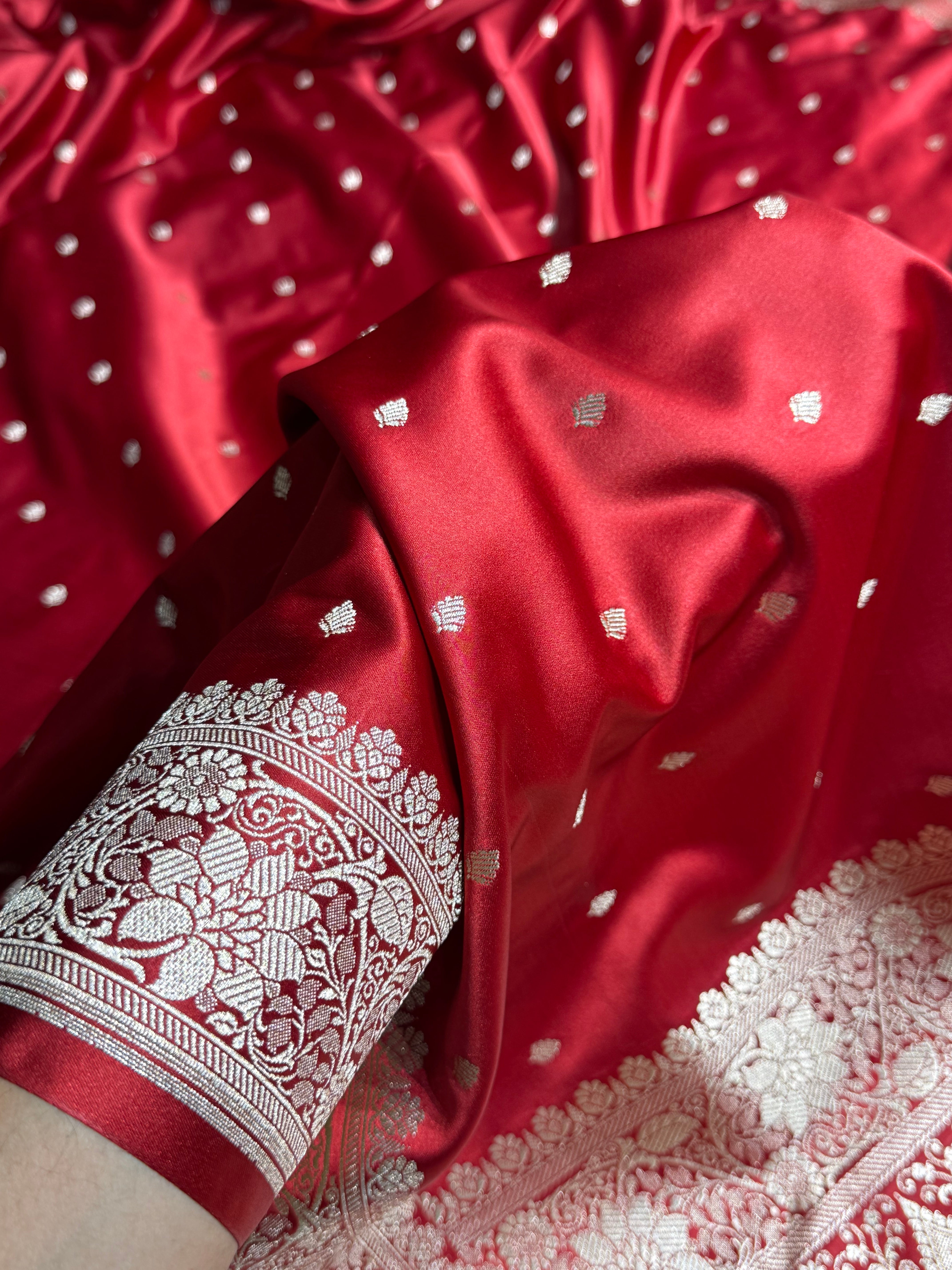 Premium Maroon Shades Floral Border Mashru Silk Saree