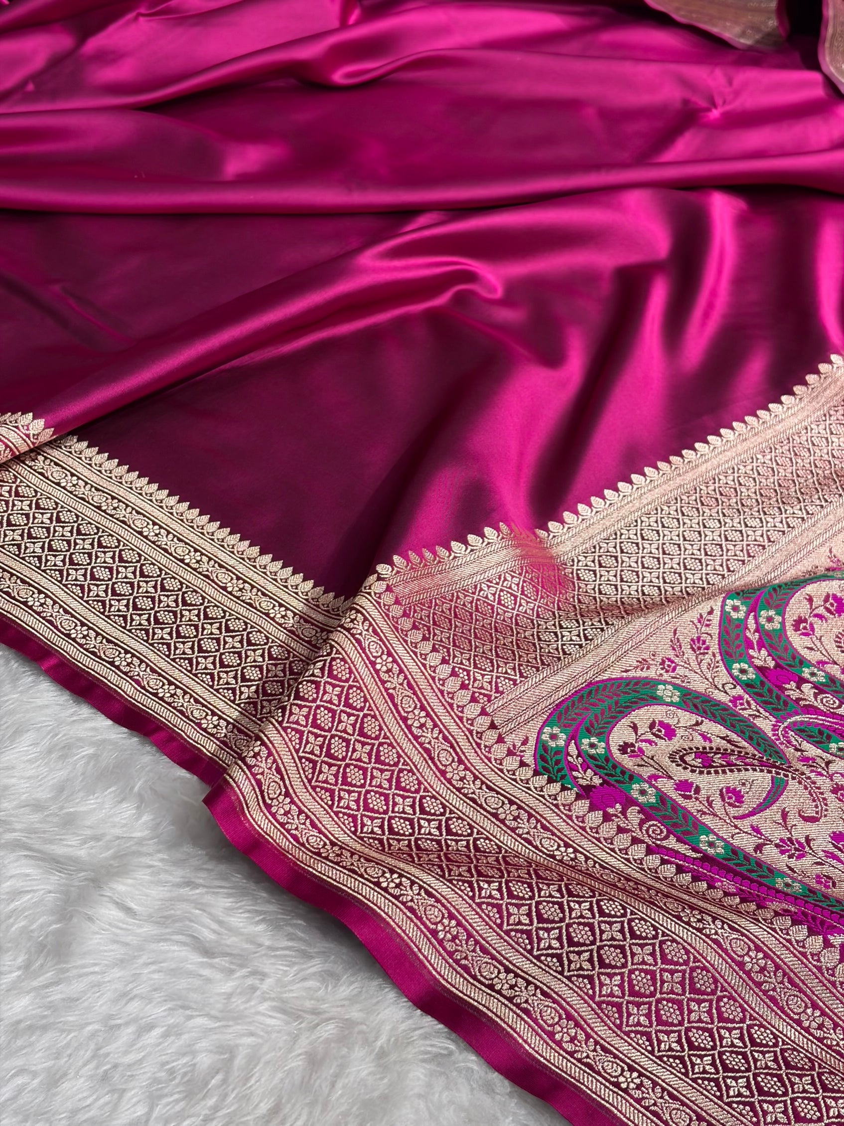 Banarasi Plain Wine Shades With Minakari Pallu Mashru Silk Saree MS82