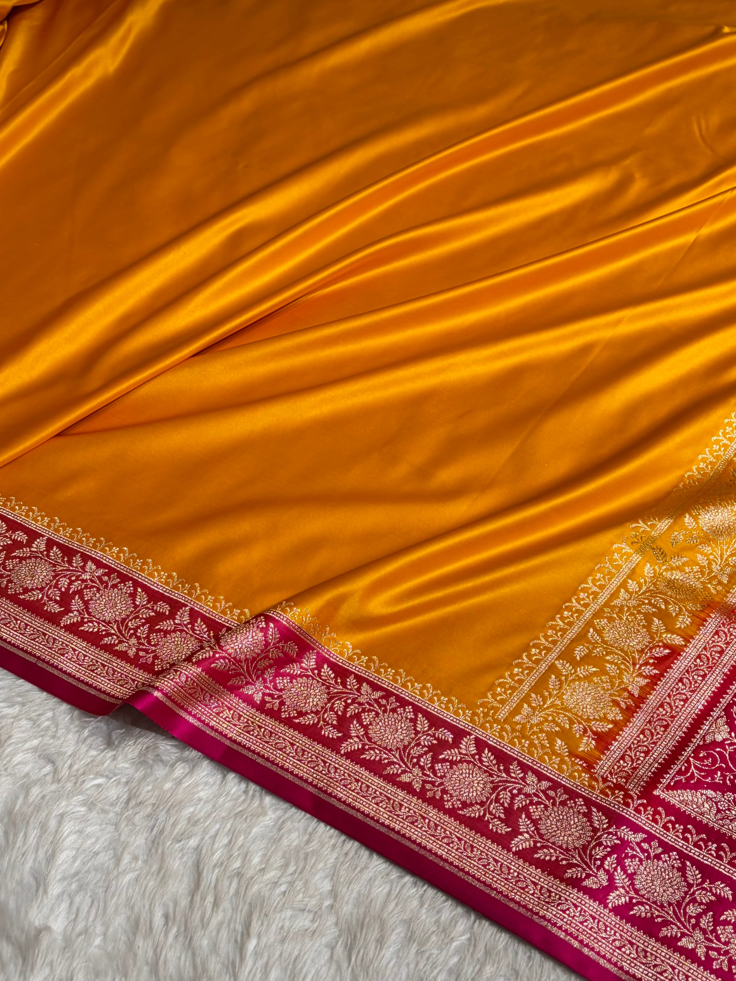 Banarasi Satin Katan Saree Floral Booti Pattern in Contrast Mustard / Rani Shades SK149