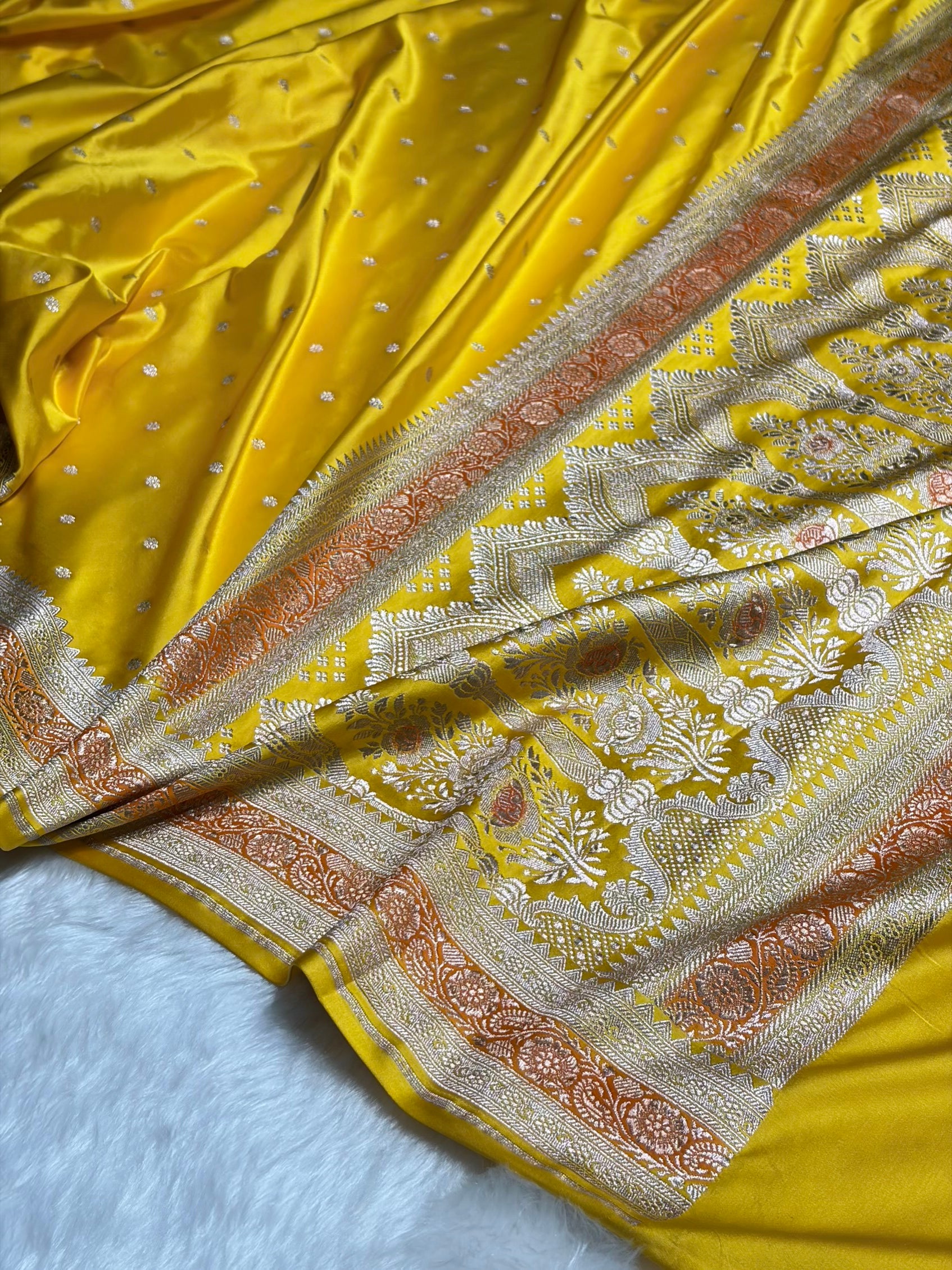 Yellow Shades Booti Mashru Silk Saree MS26