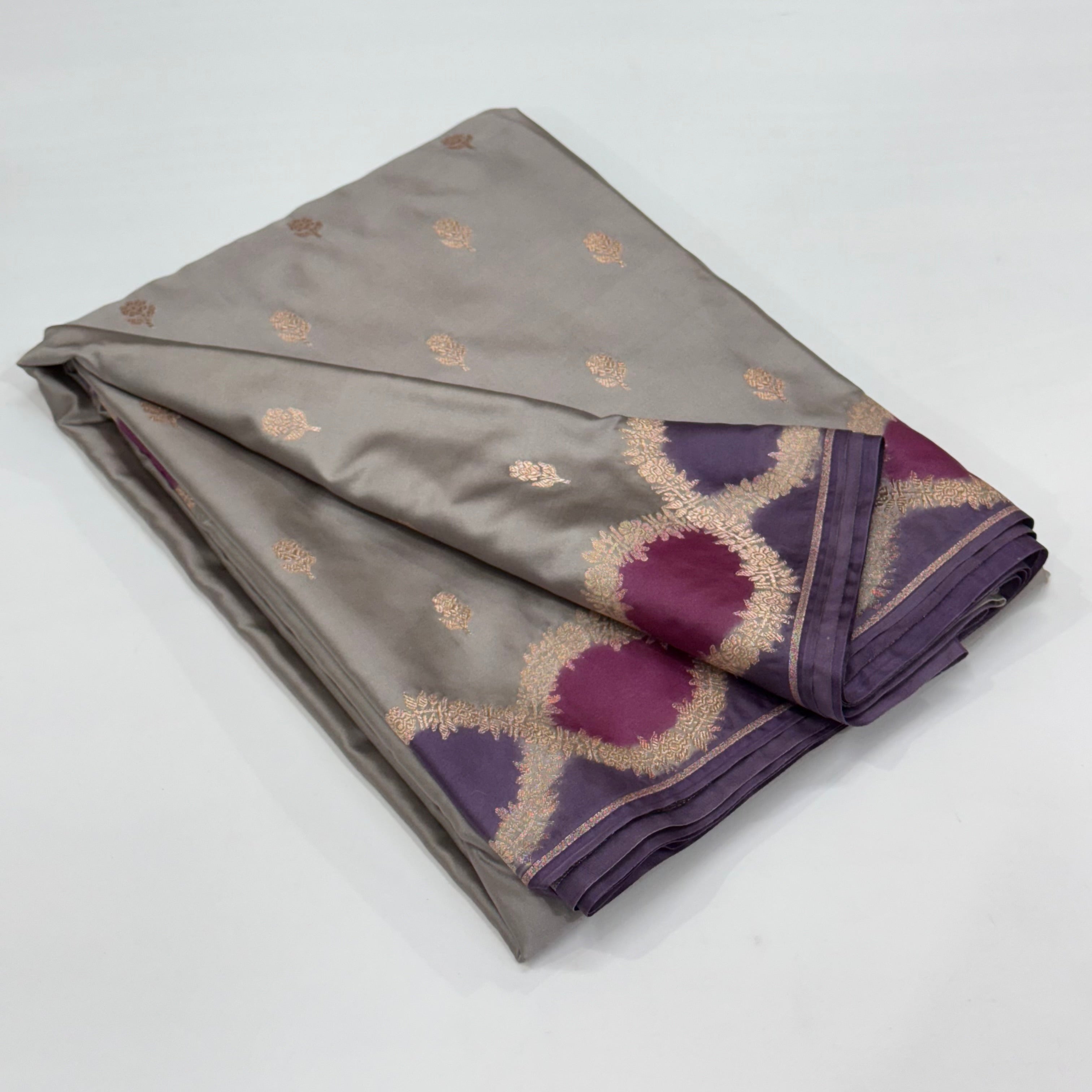 Mause Gray Rangkart Scallop Mashru Silk Saree