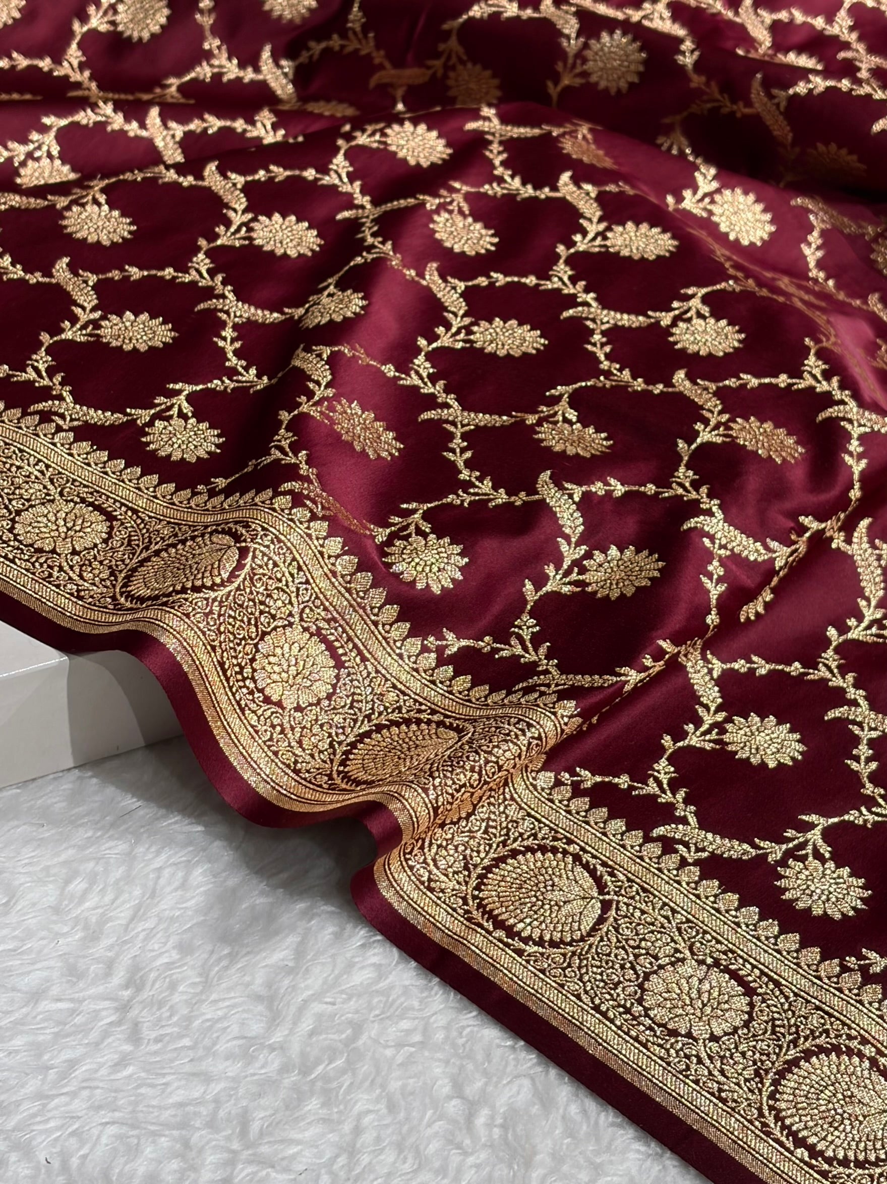 Banarasi Satin Katan Saree With Jaal Pattern in Chocolate Shades SK123