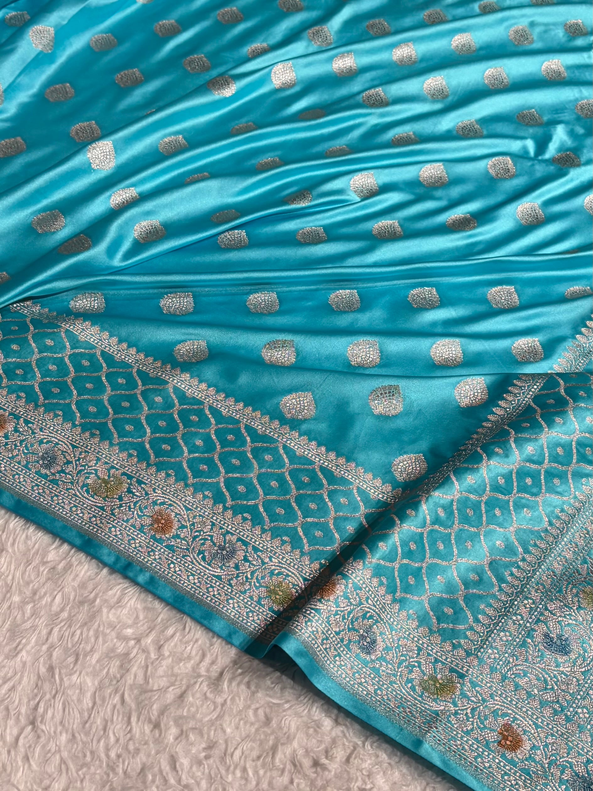 Banarasi Floral Booti Pattern in Firozi Shades Floral Mashru Silk Saree MCS103