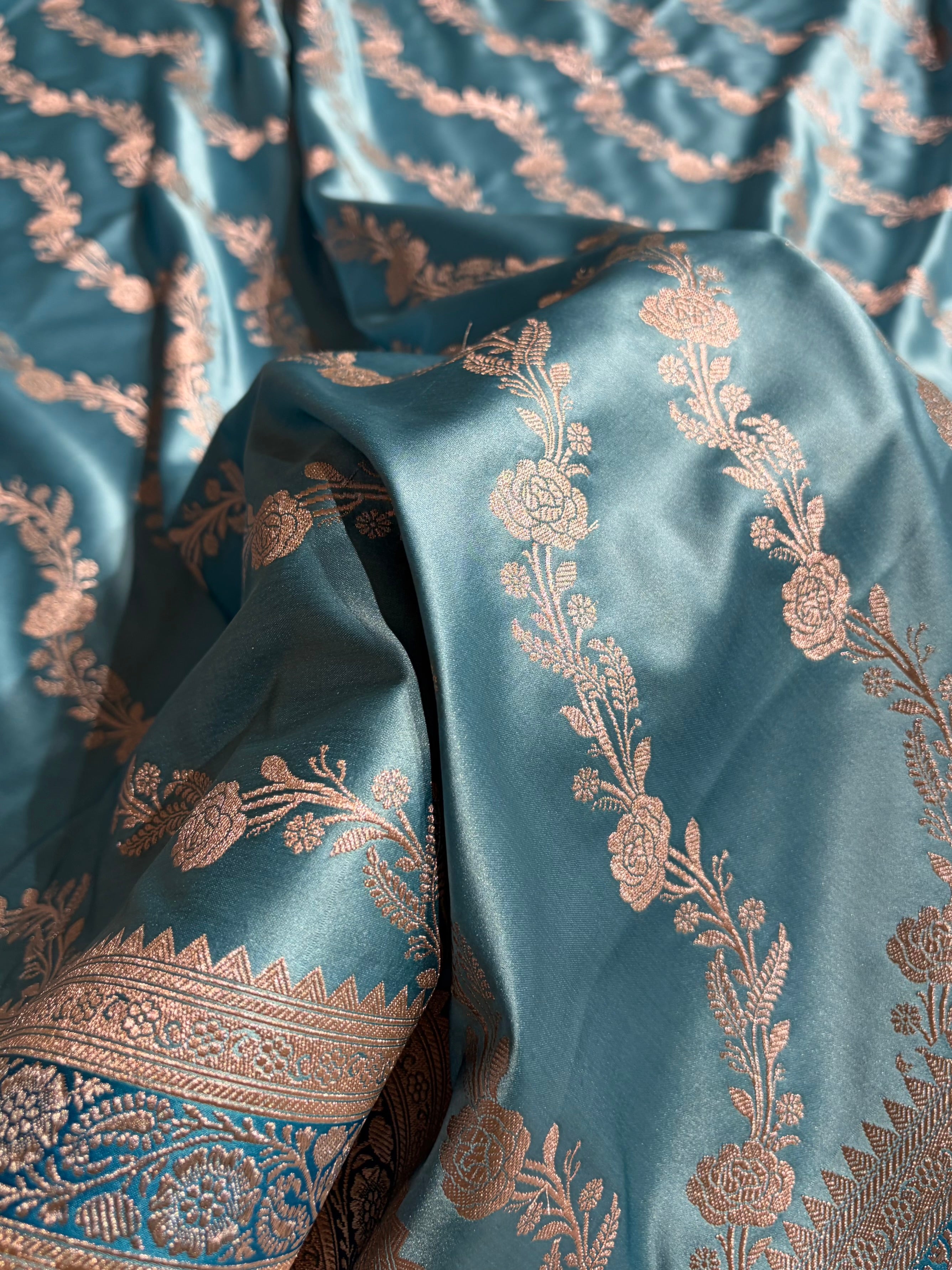 Powder Blue Shades Minakari Border Mashru Silk Saree With Cross Pattern MS02