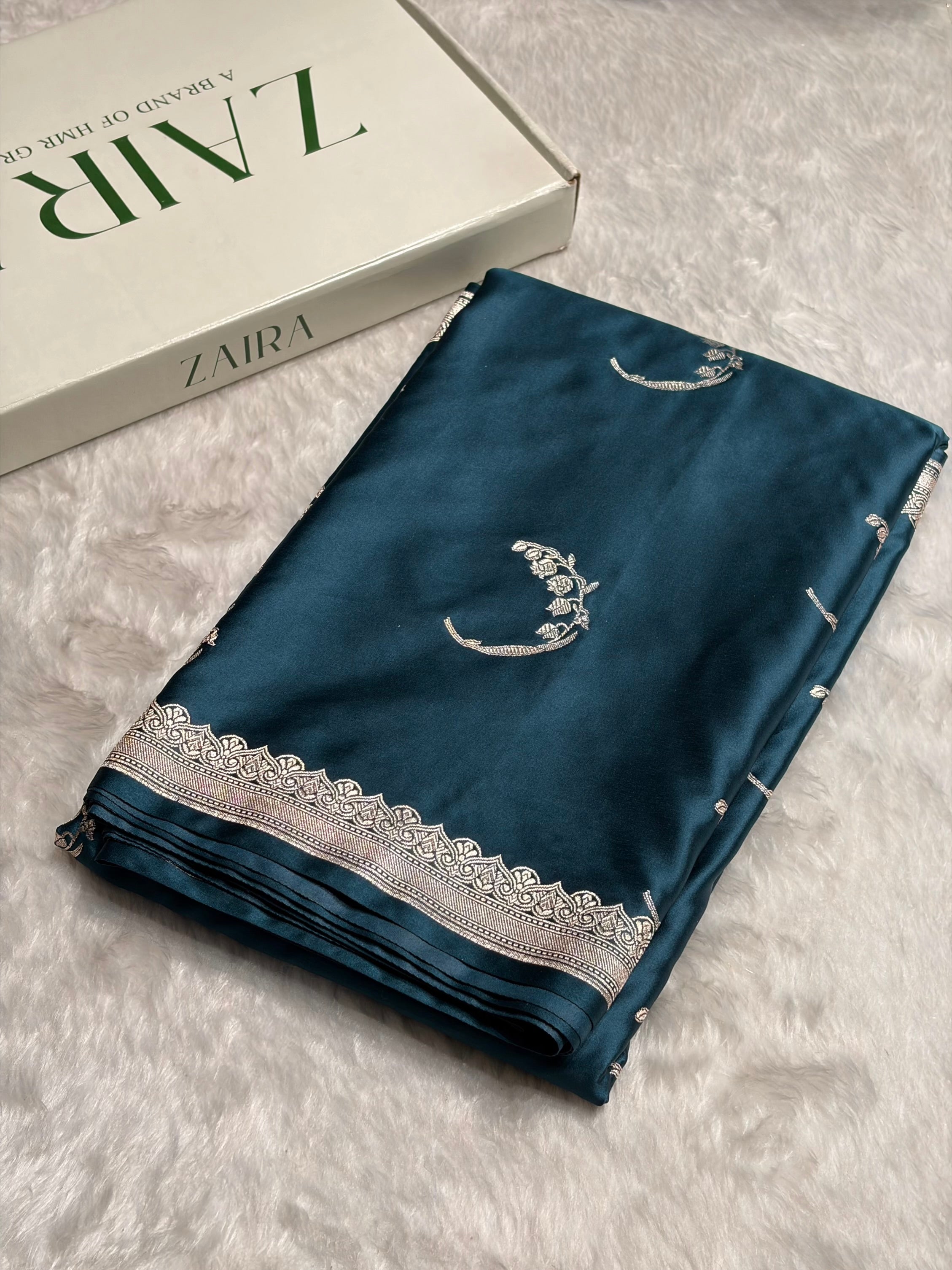 Dark Peacock Shades Unique Motif Mashru Silk Saree ms47