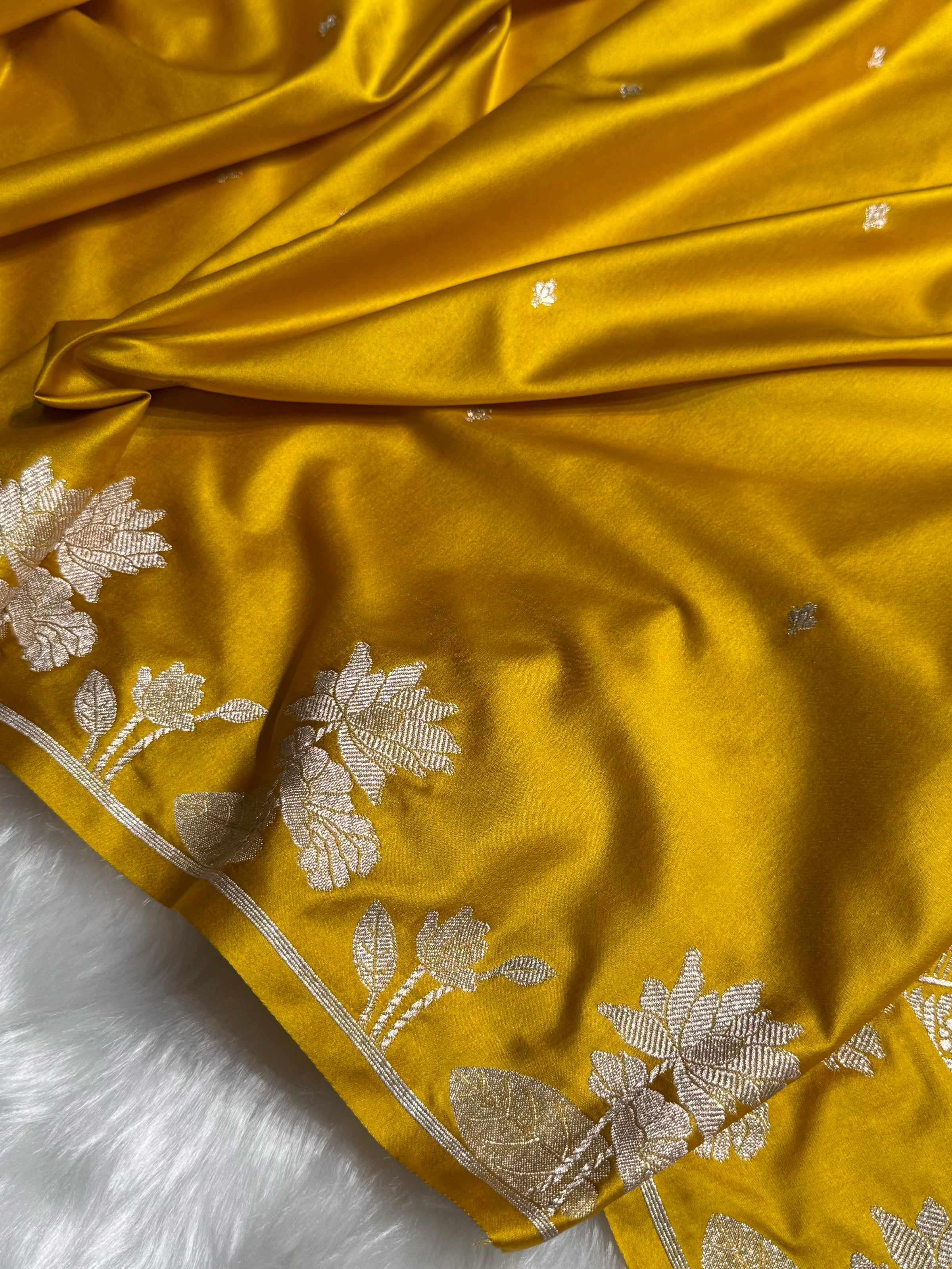 Mustard Floral Border Booti Mashru Silk Saree MS11