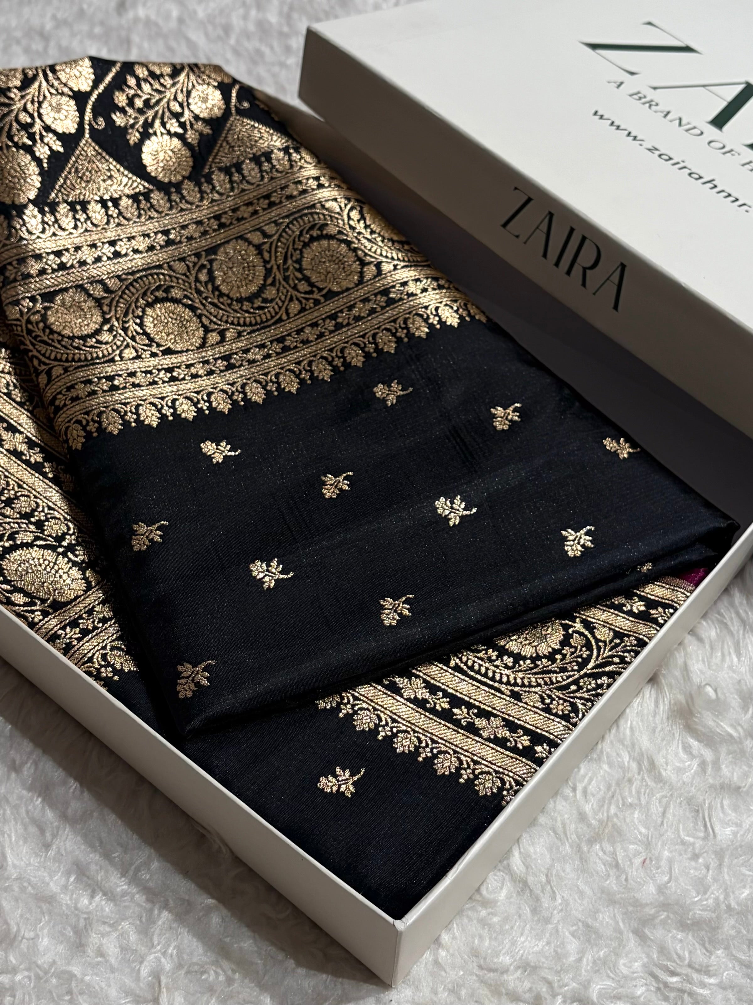 Banarasi Black Shades Cross Pattern Banarasi Satin Silk Saree SS52