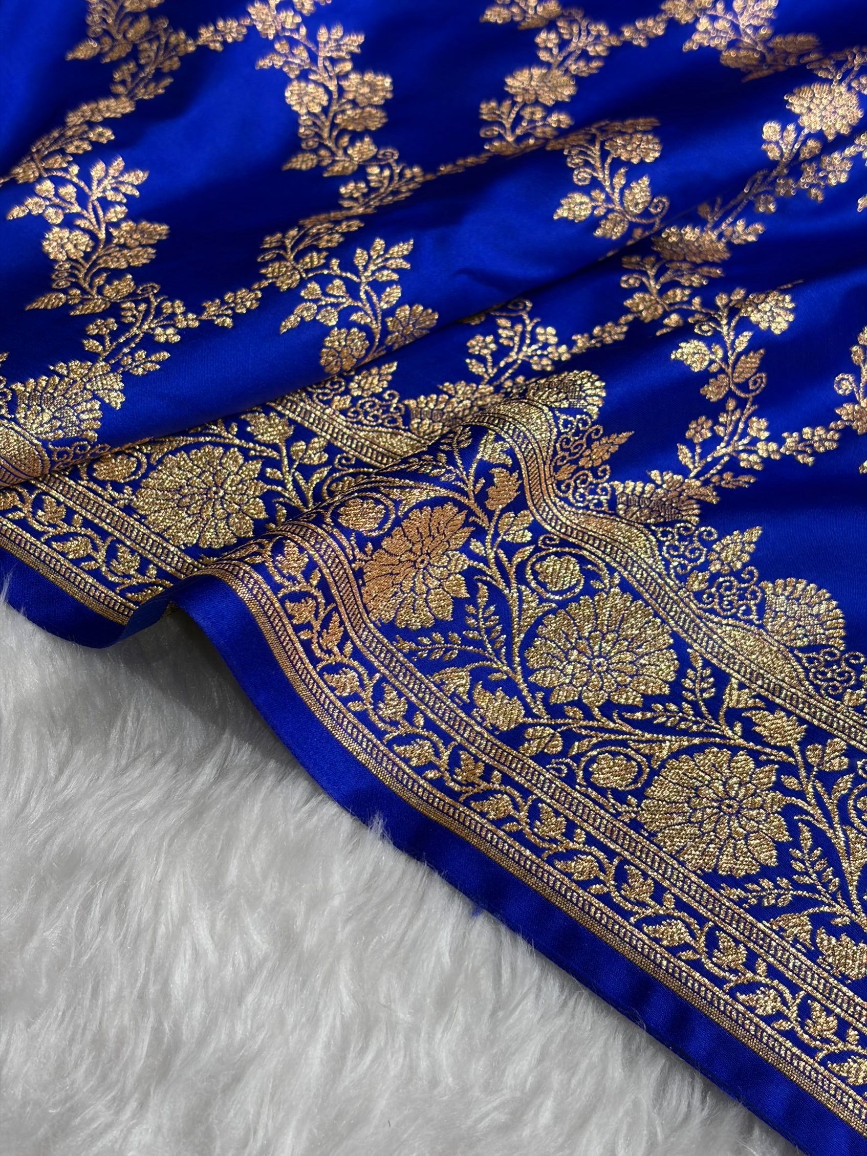 Banarasi Royal Blue Shade Floral Jaal Pattern Satin Katan Silk Saree SK43