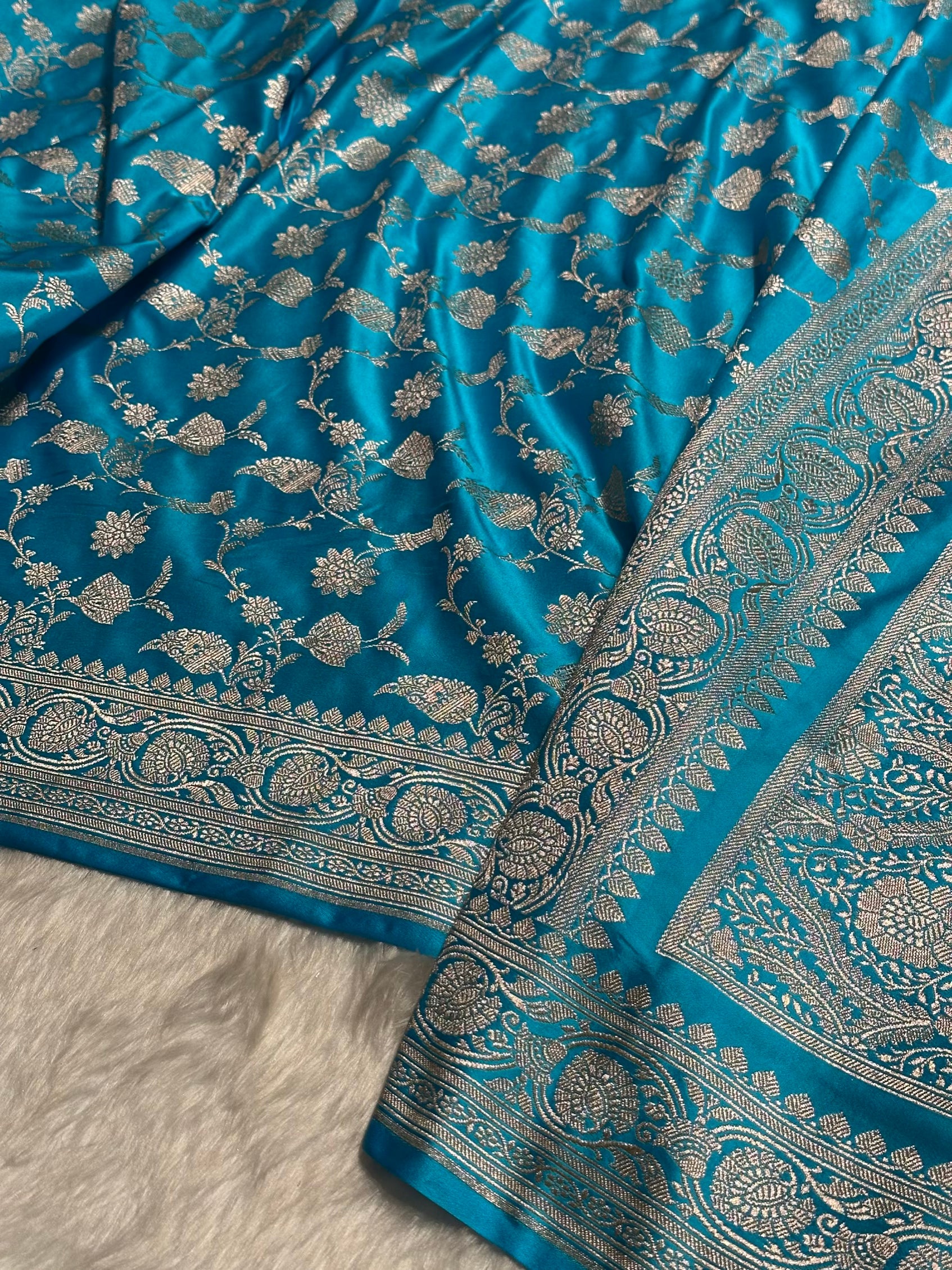 Light Firozi Shades Jaal Mashru Silk Saree MS42