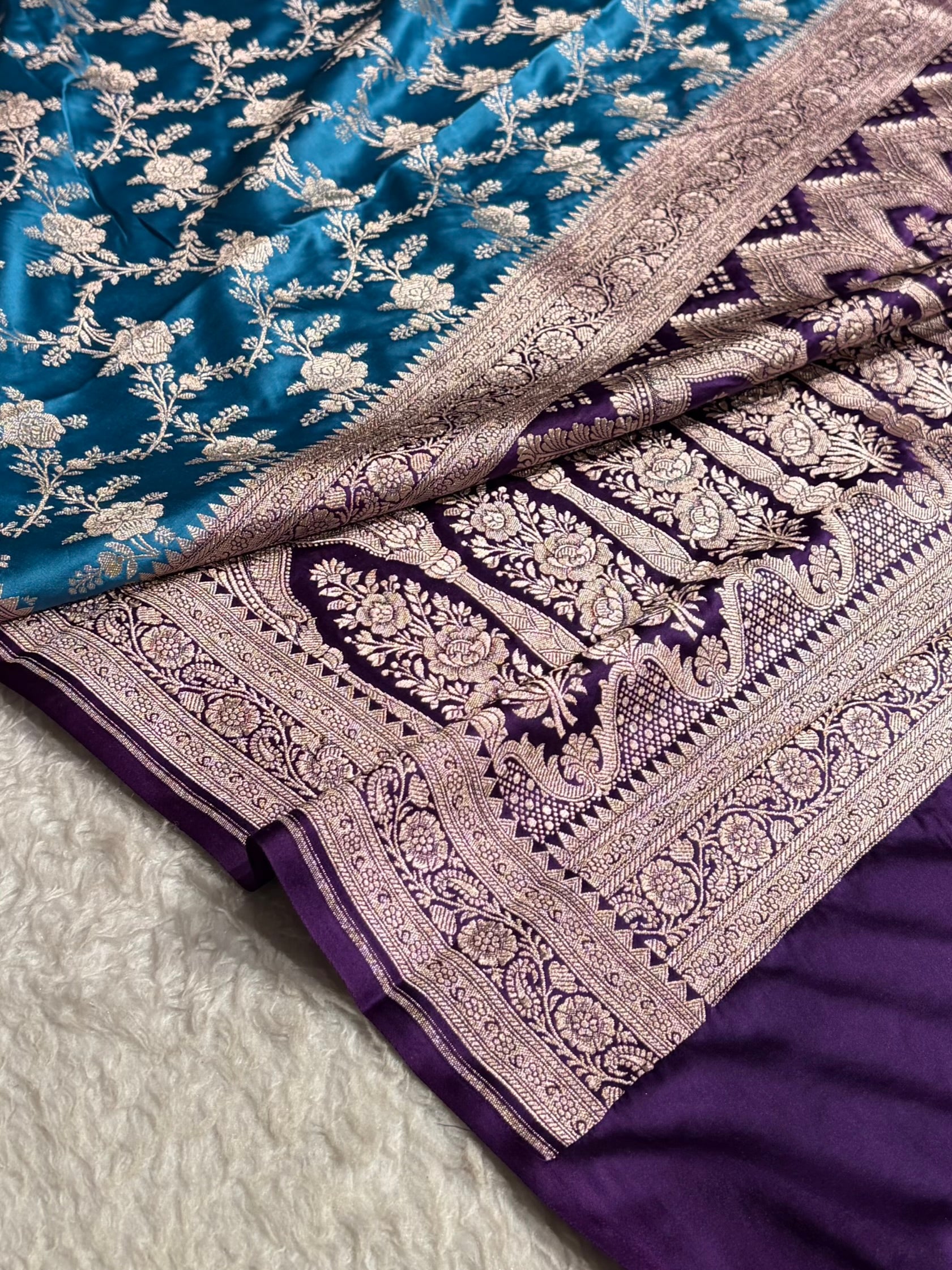 Contrast Firozi With Purple Floral Jaal Mashru Silk Saree MS28