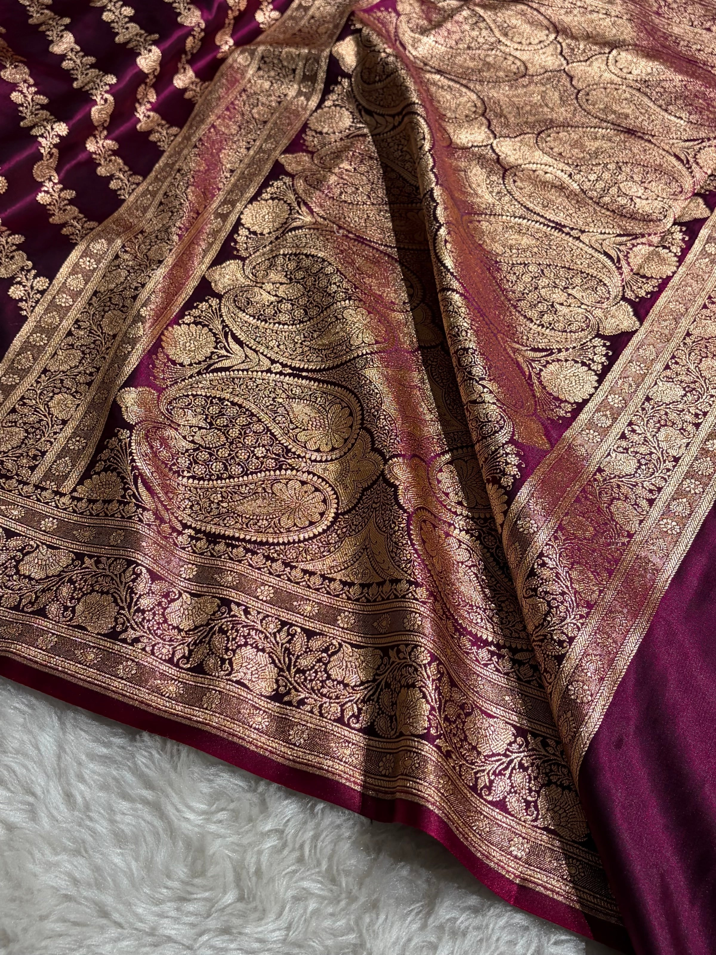 Banarasi Wine Shades Cross Pattern Banarasi Satin Silk Saree SS51