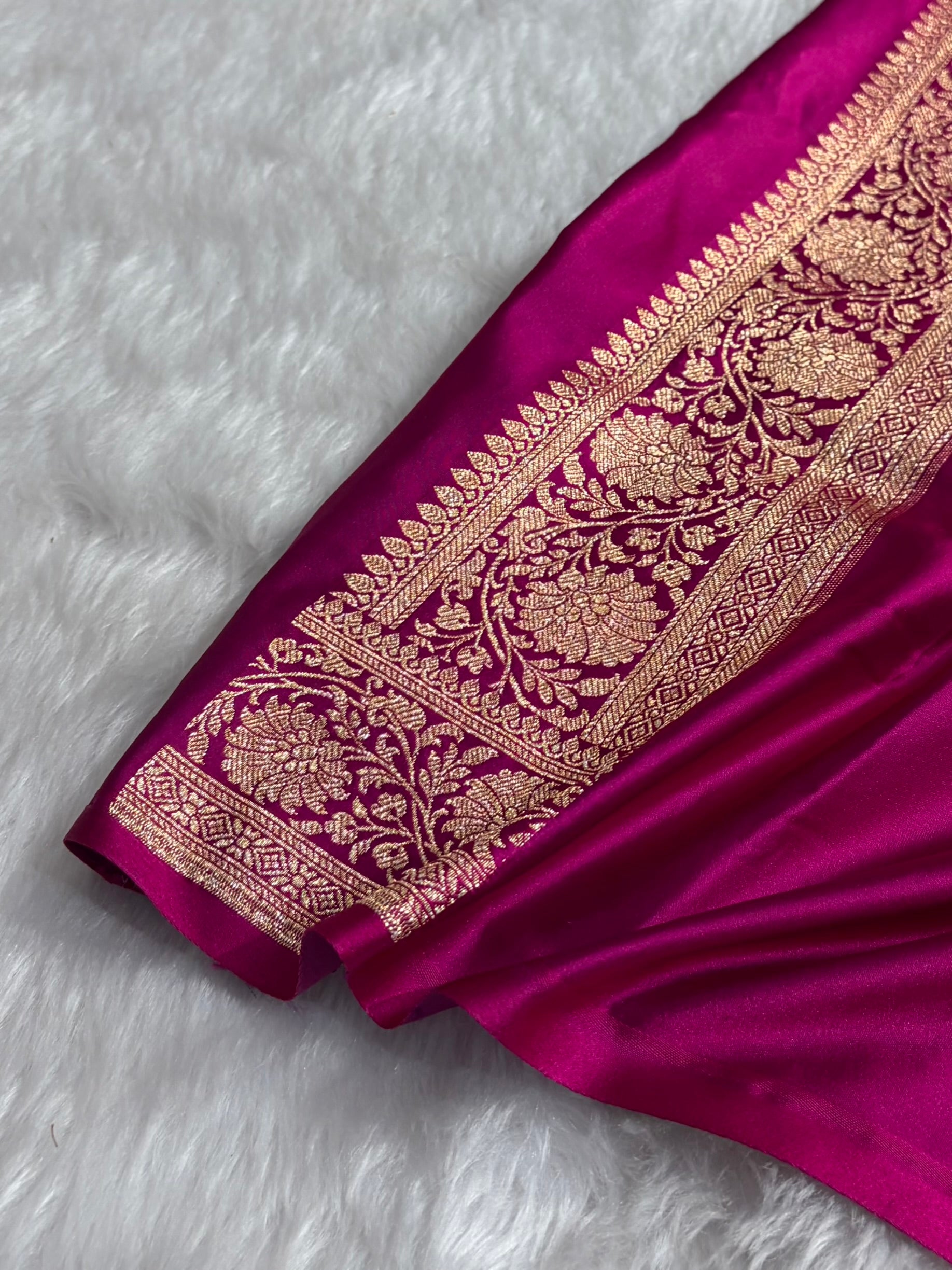 Banarasi Satin Katan Saree With Boota in Cross Rani Shades SK109