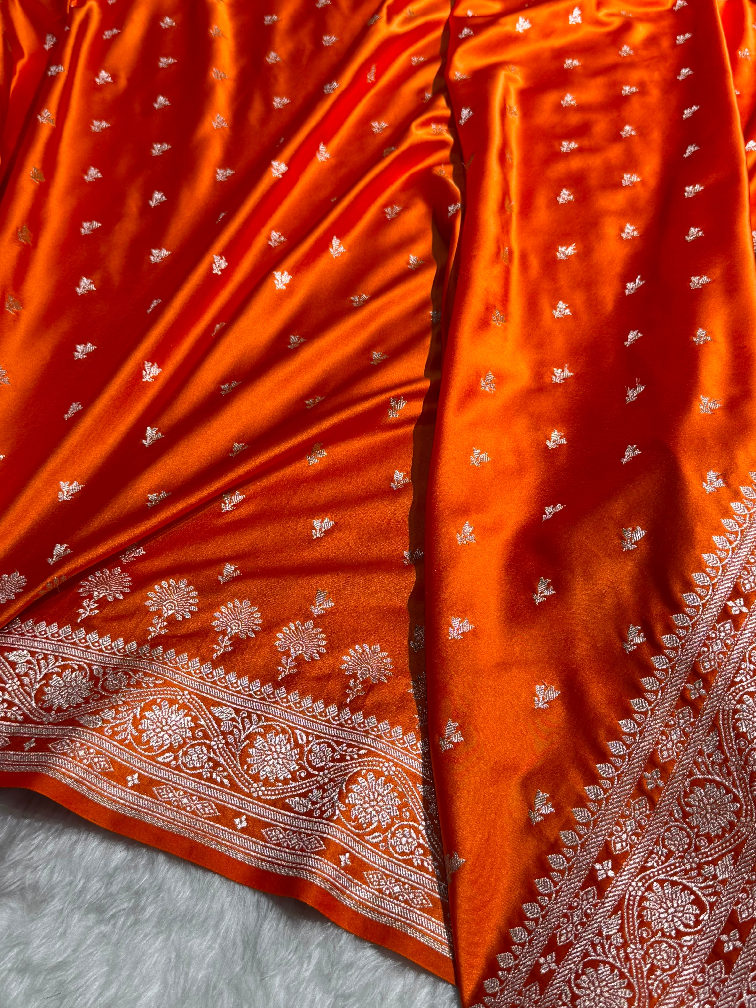 Banarasi Orange Shades Booti Mashru Silk Saree MCS72