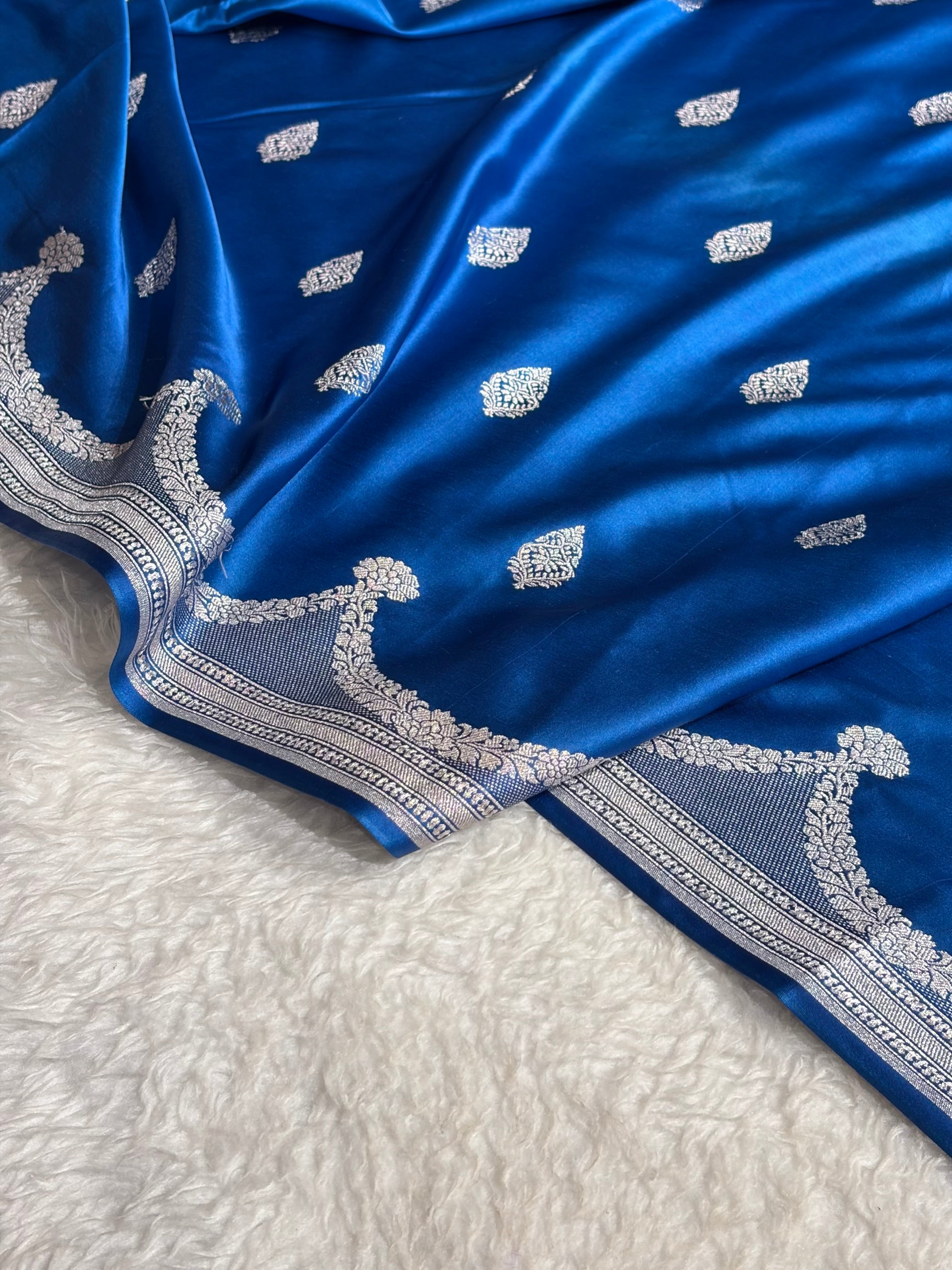 Dark Firozi Shades Scallop Mashru Silk Saree MS20