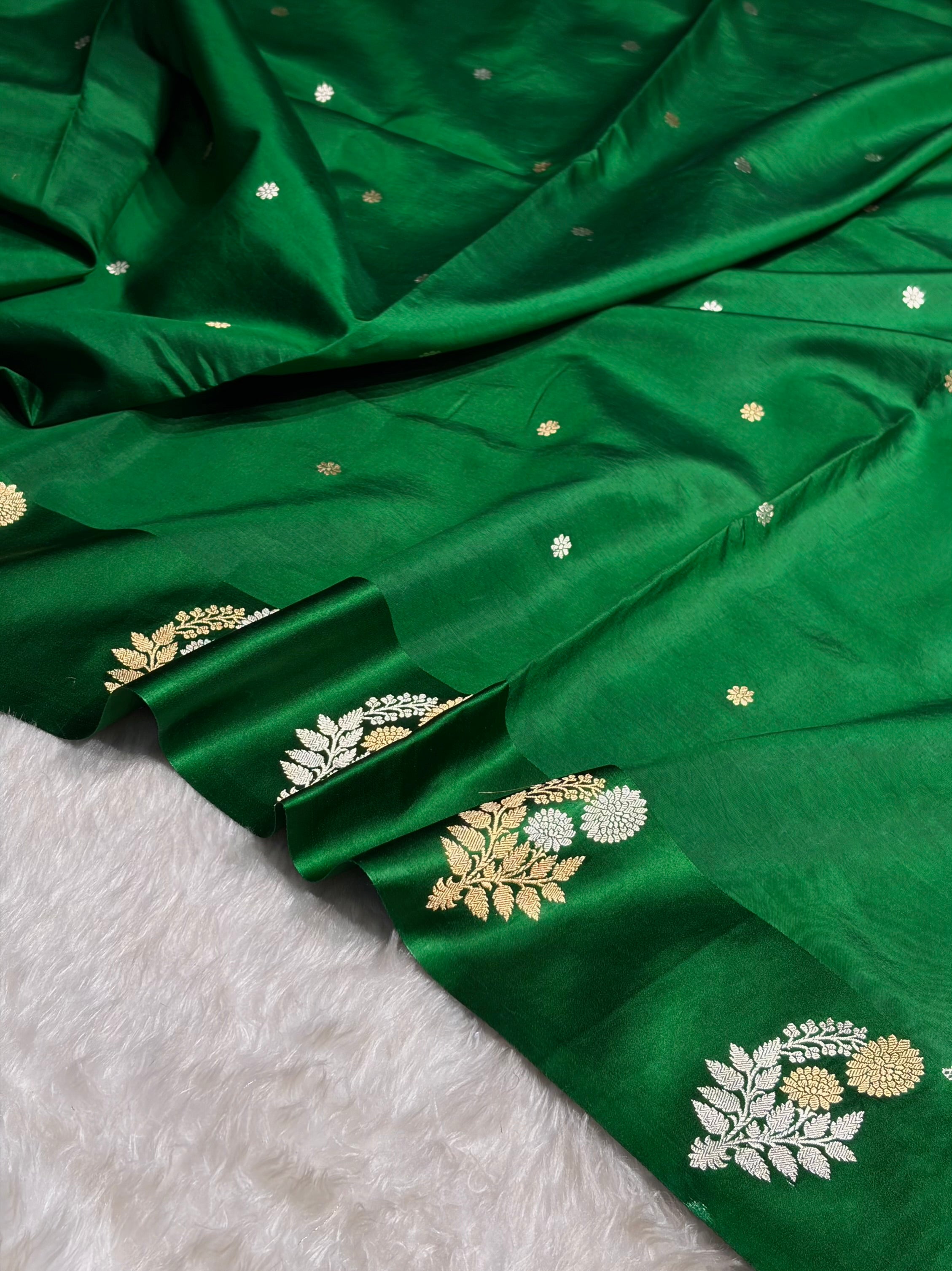 Bottle Green Shade Handwoven Kaduwa Pure Katan Raw Silk RM-05