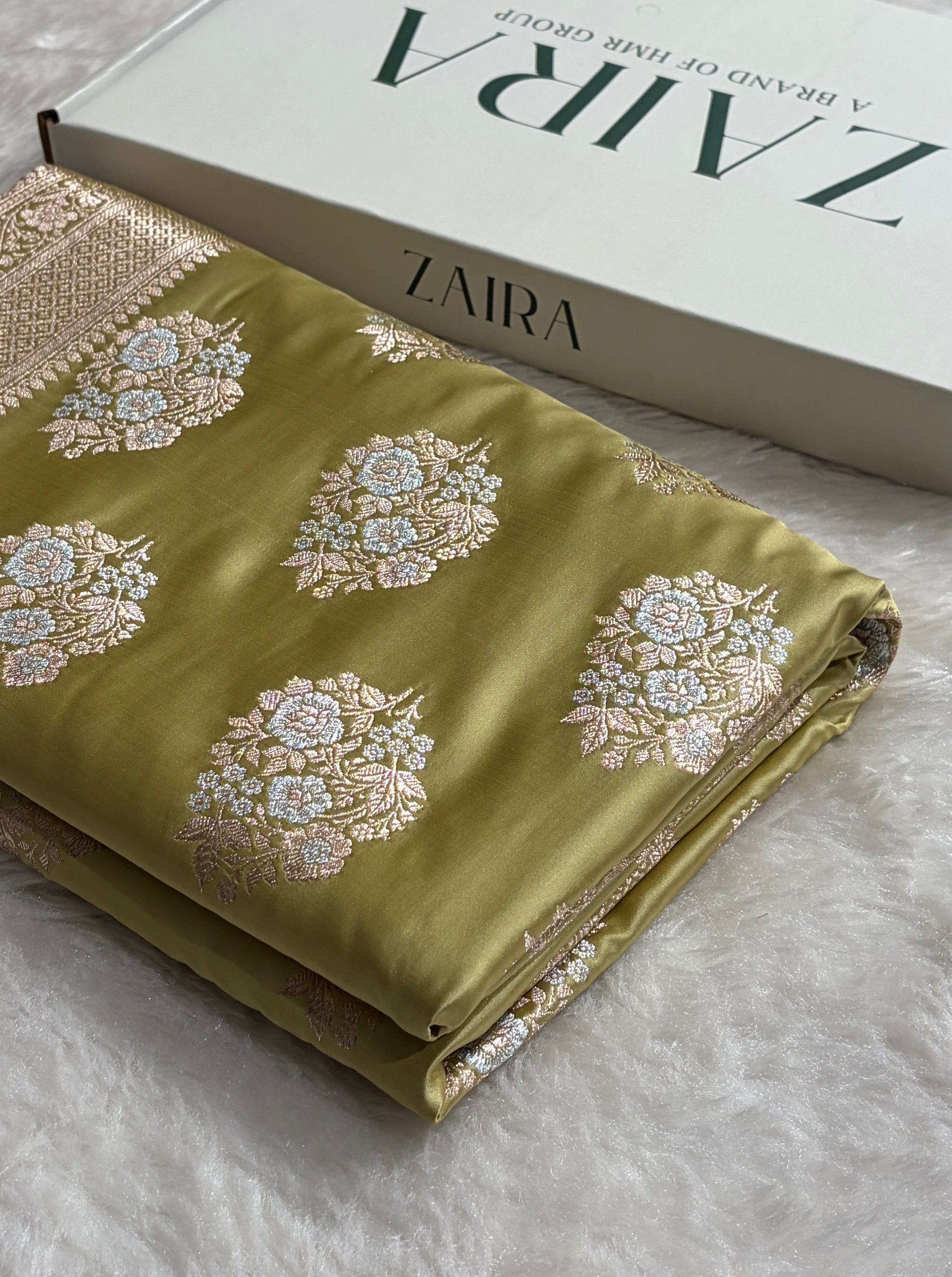 Premium Banarasi Satin Katan Saree With Minakari Boota in Beige Shades SK93
