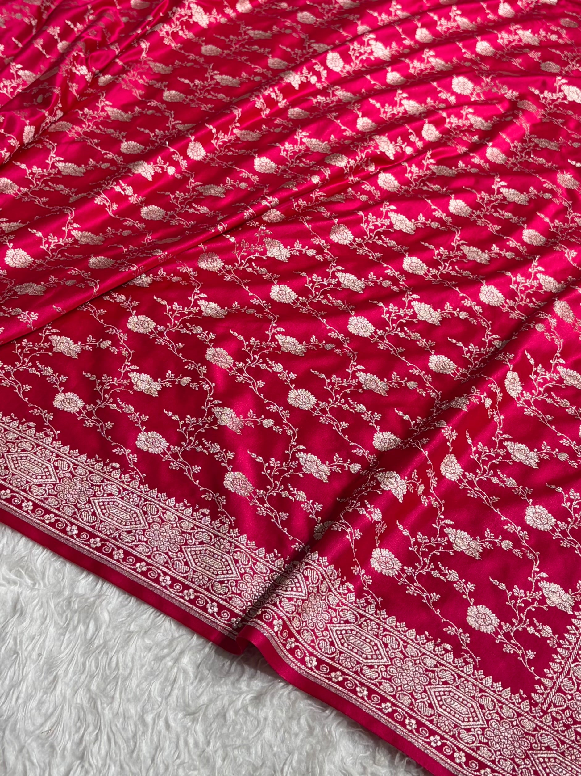 Banarasi Rani Pink Shades Floral Mashru Silk Saree MCS92