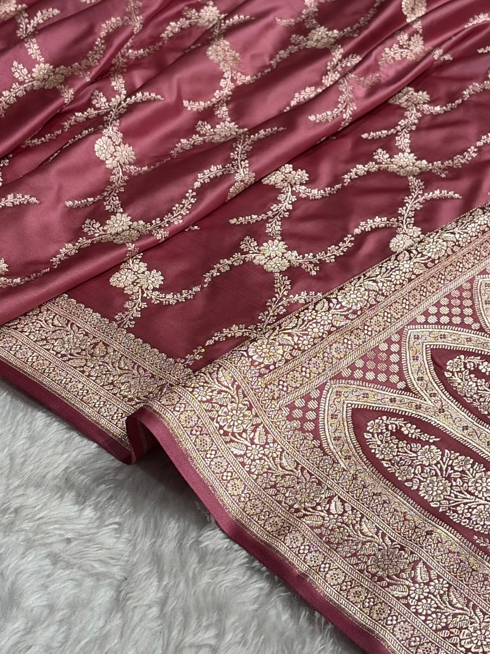 Mauve Shades Banarasi With Floral Border Mashru Silk Saree MSM-127