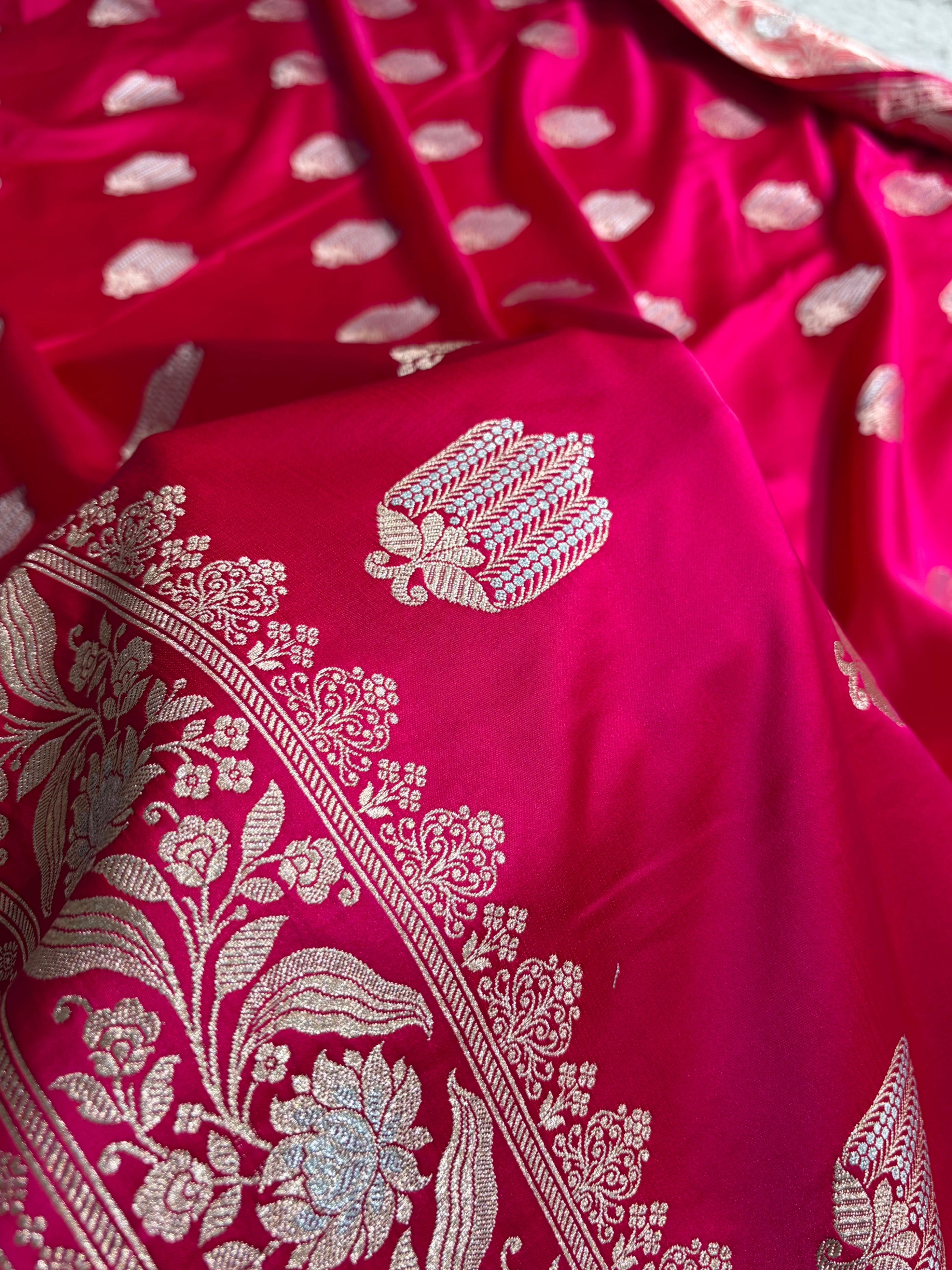 Rani Shades Banarasi Boota Pattern Minakari Floral Mashru Silk Saree MSM-122