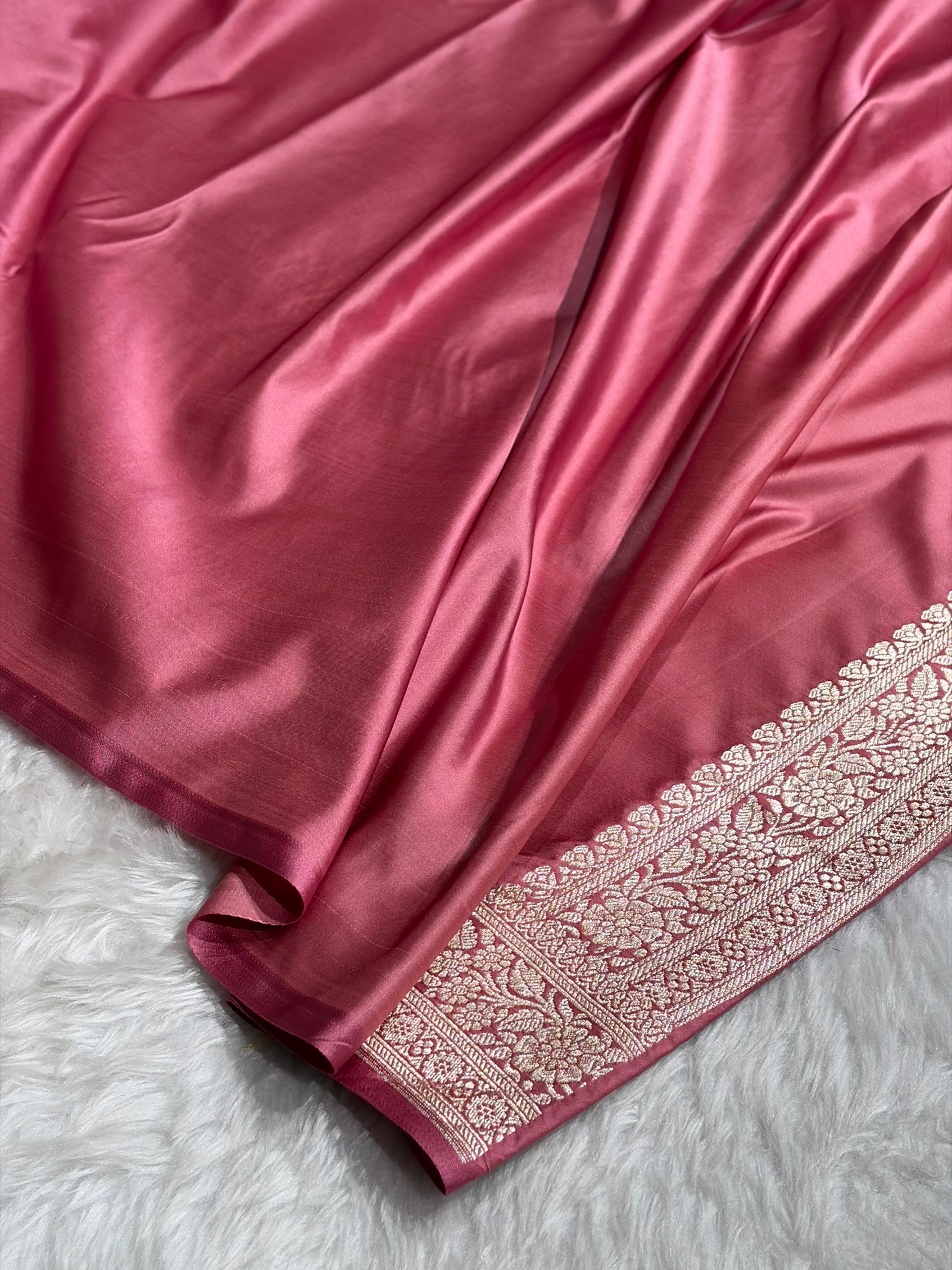 Mauve Shades Banarasi With Floral Border Mashru Silk Saree MSM-127
