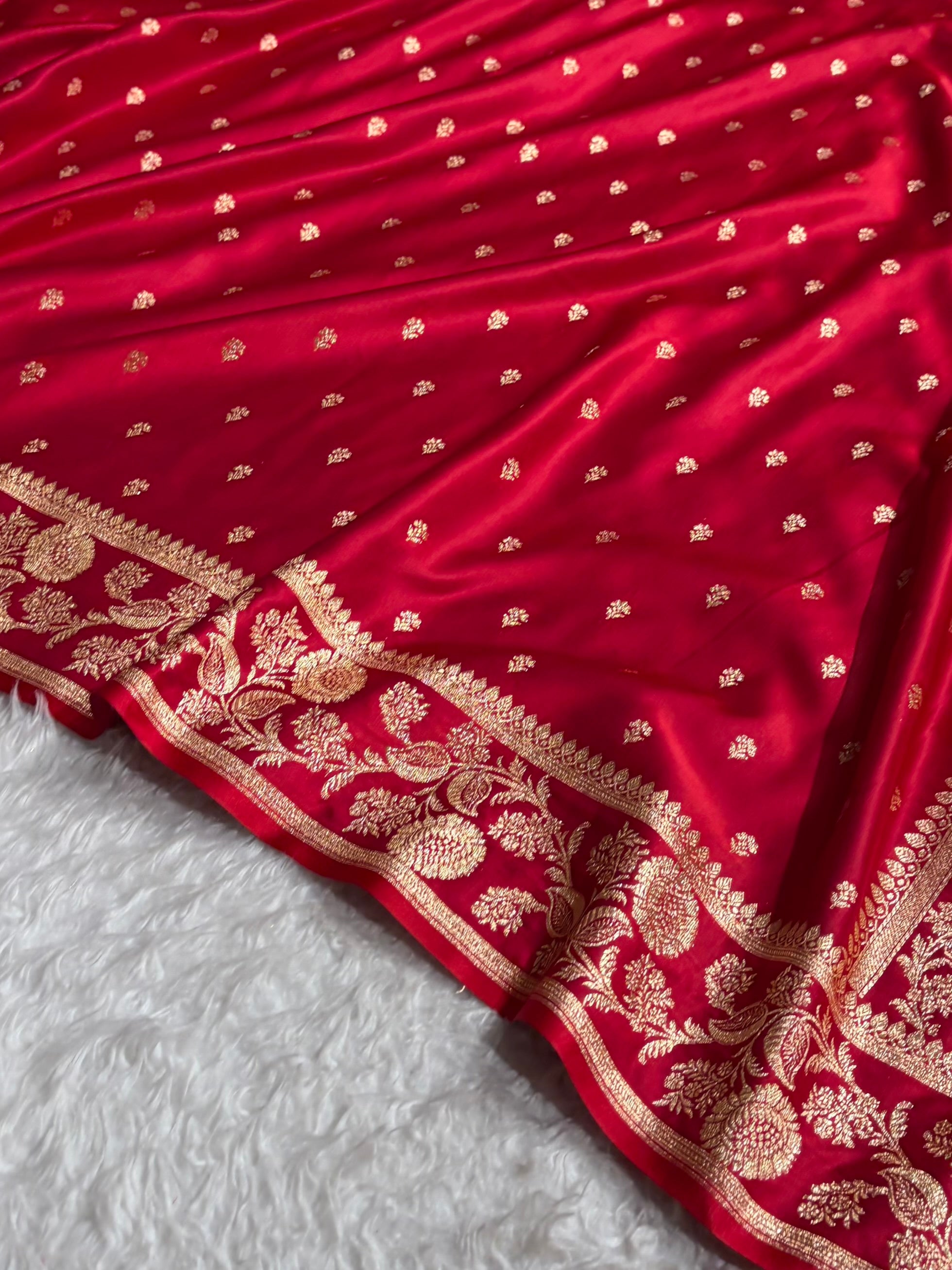 Cross Red Floral Pattern Satin Katan Silk Saree SK77