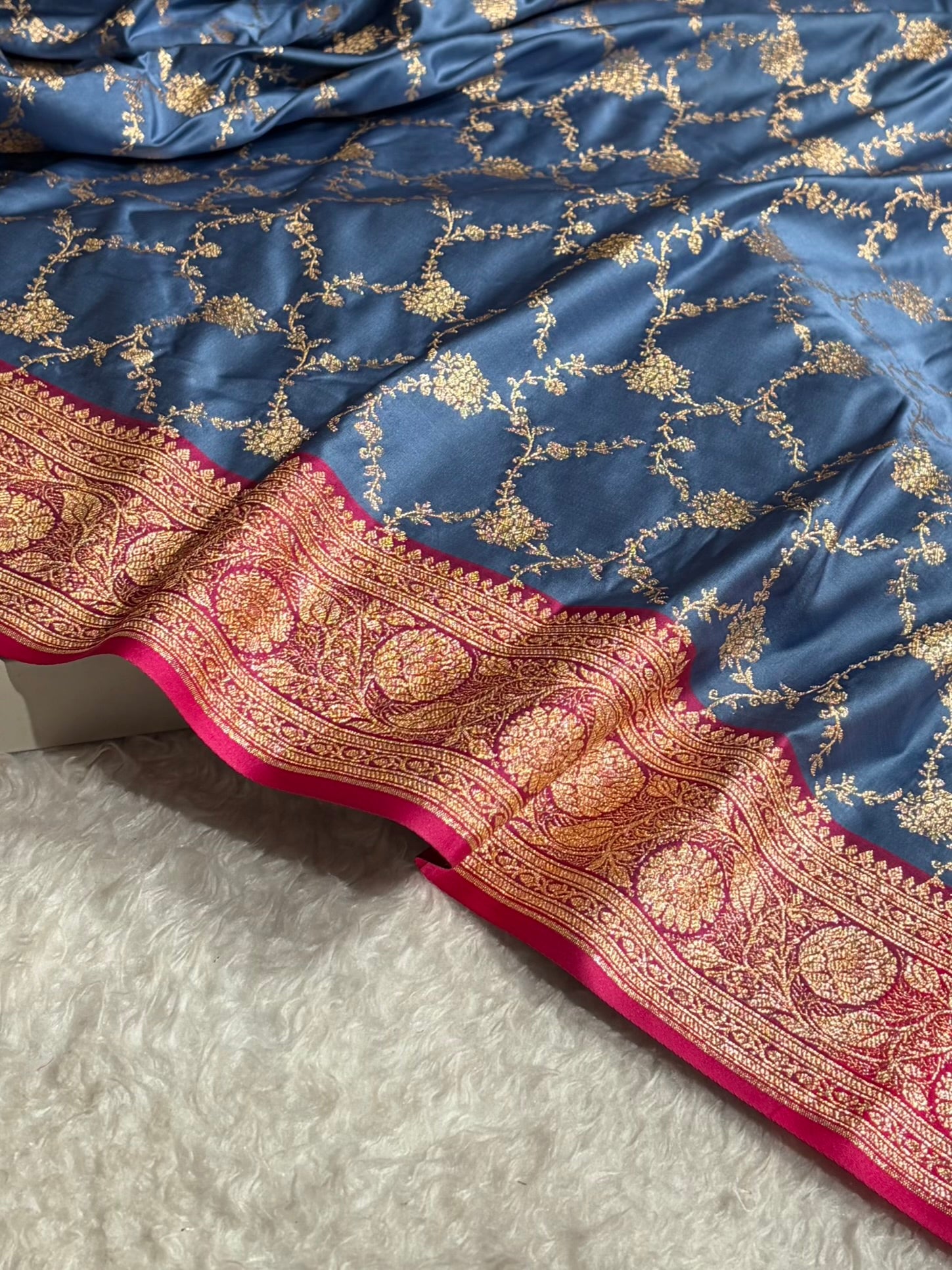 Banarasi Contrast Satin Katan Saree With Jaal Pattern in Grey With Rani Shades SK124