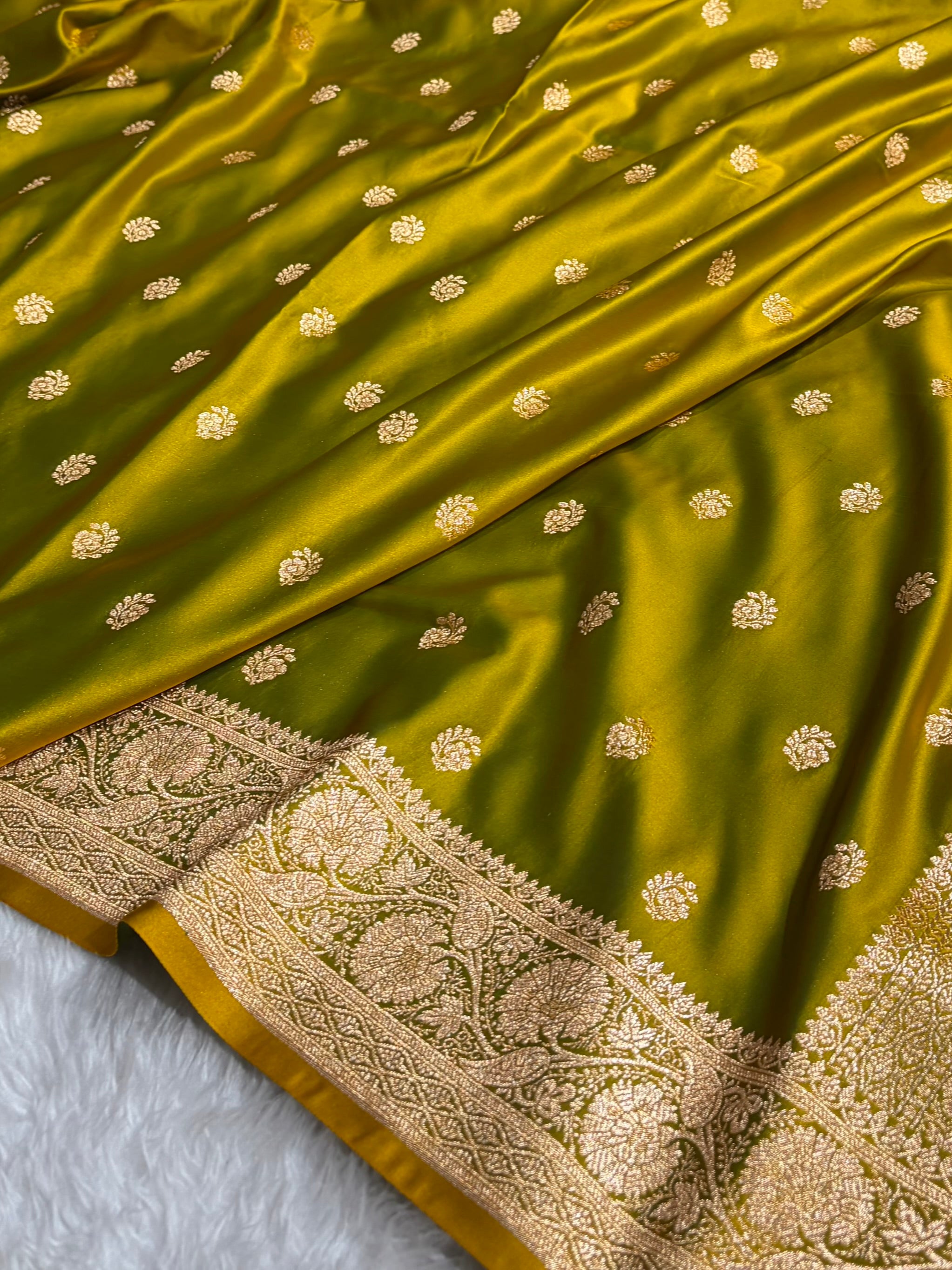 Liril Mehndi Floral Boota Pattern Satin Katan Silk Saree SK72