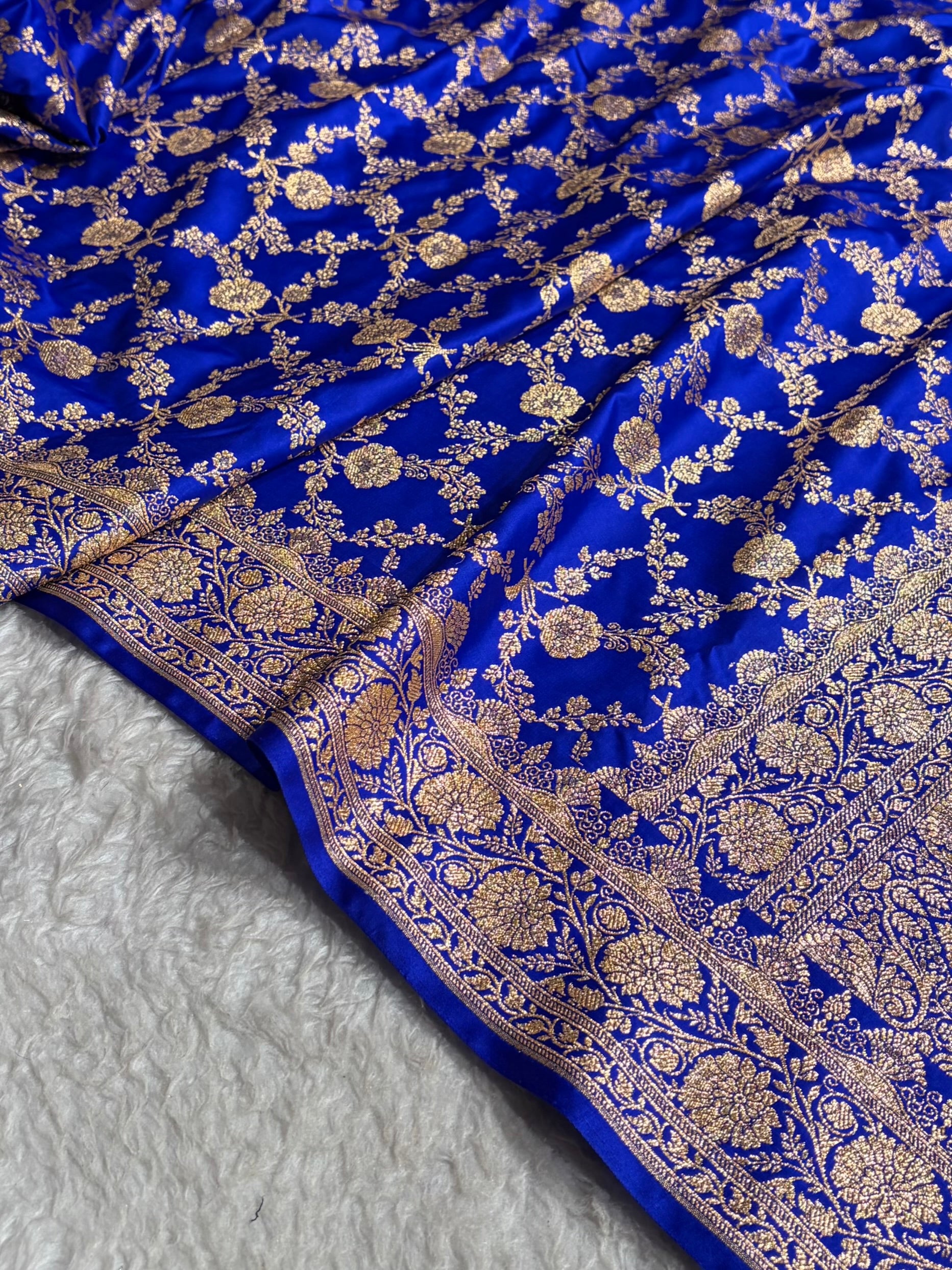 Royal Blue Shades Jaal Floral Pattern Satin Katan Silk Saree SK80