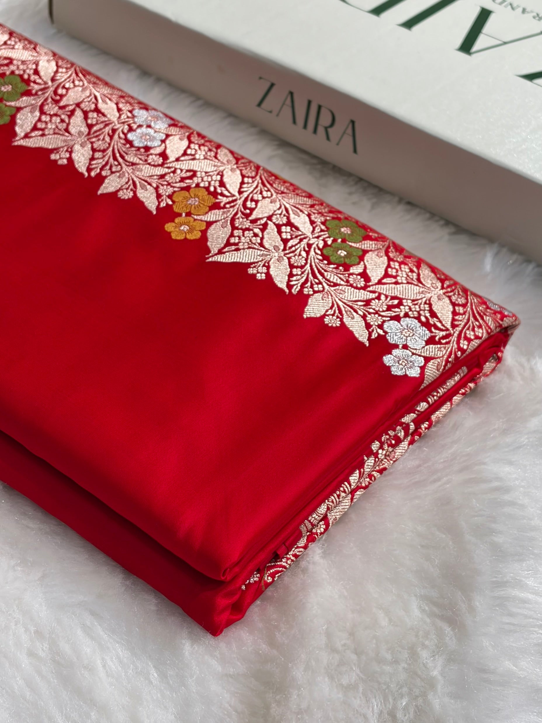 Red Shades Banarasi Minakari Boota Skirt Pattern Floral Mashru Silk Saree MSM-116