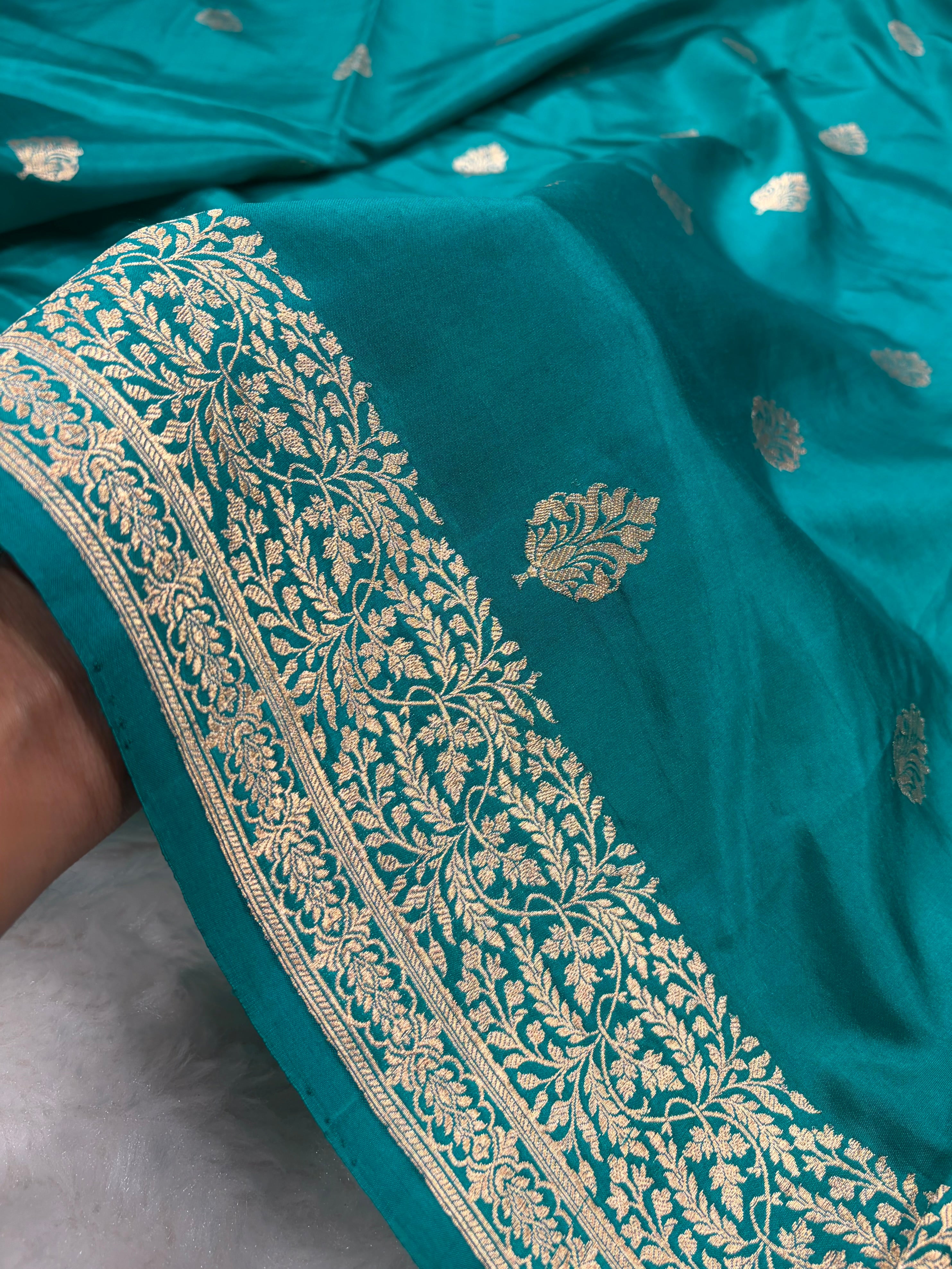 Rama Boota Handwoven Pure Katan Paper Silk RM-31