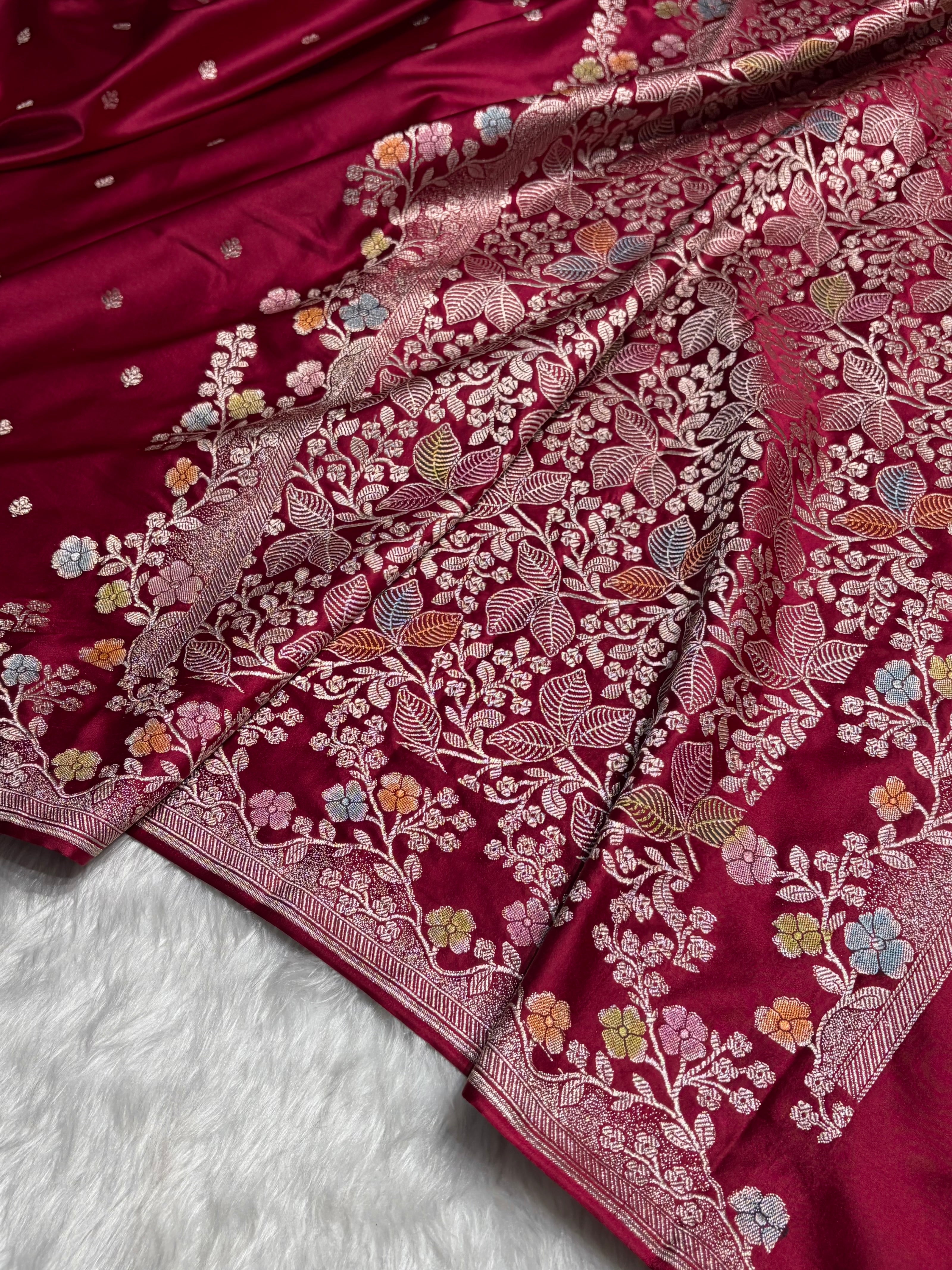 Maroon Shades Minakari Floral Border Booti Mashru Silk Saree MS75