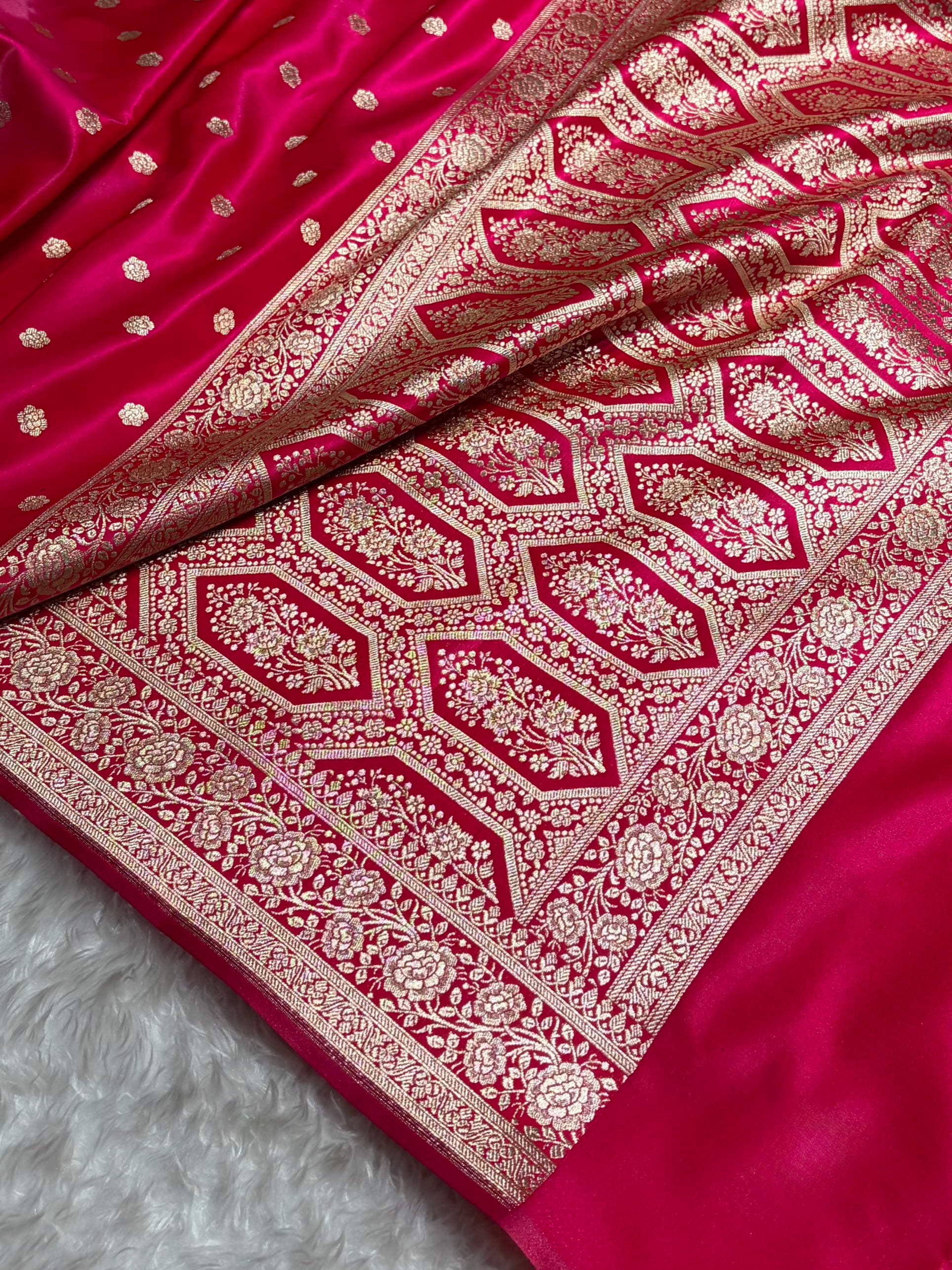 Banarasi Rani Shades Booti Pattern Banarasi Satin Silk Saree SS63 (