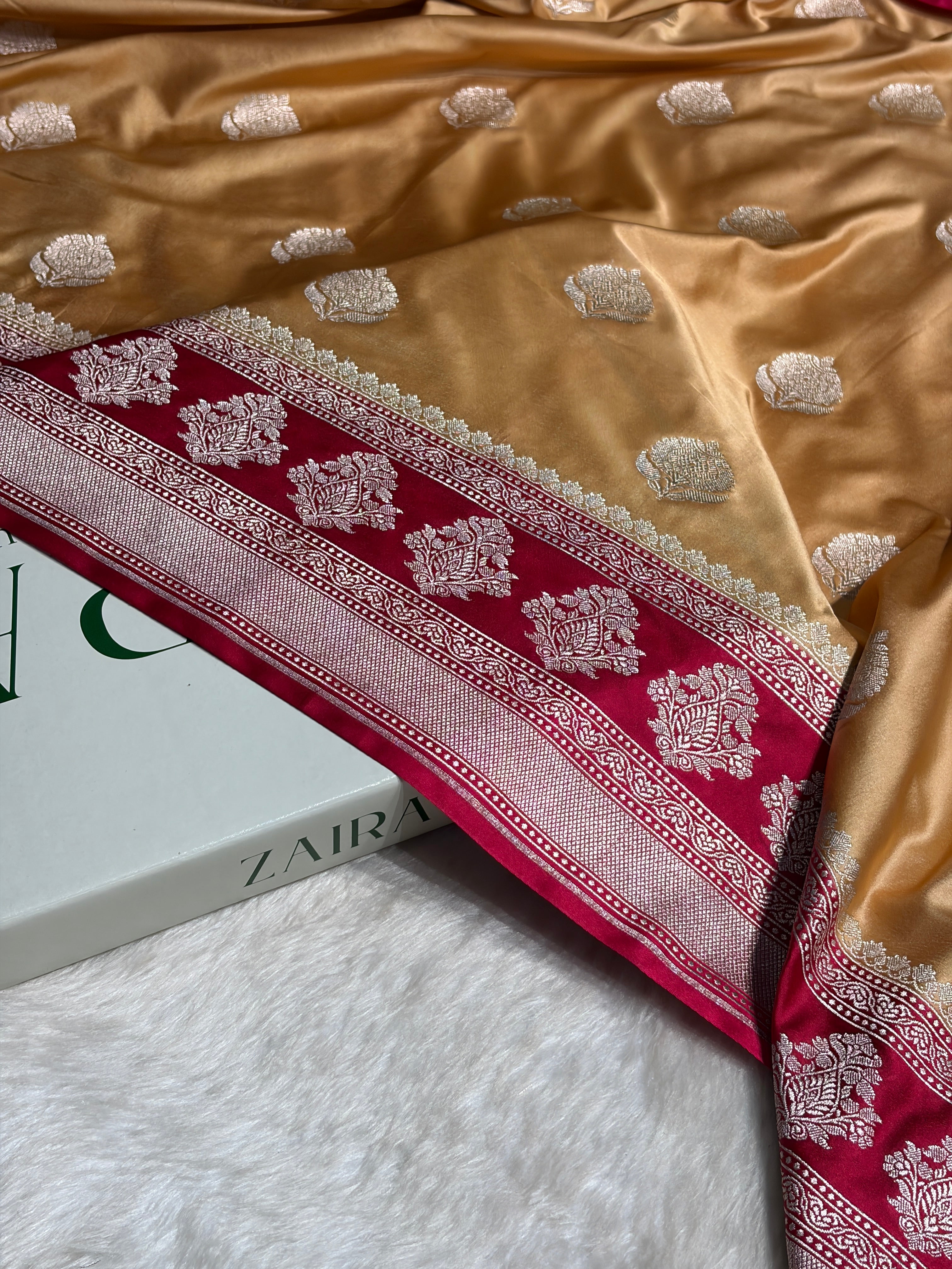 Contrast Pista Green With Rani  Motif Mashru Silk Saree MS43