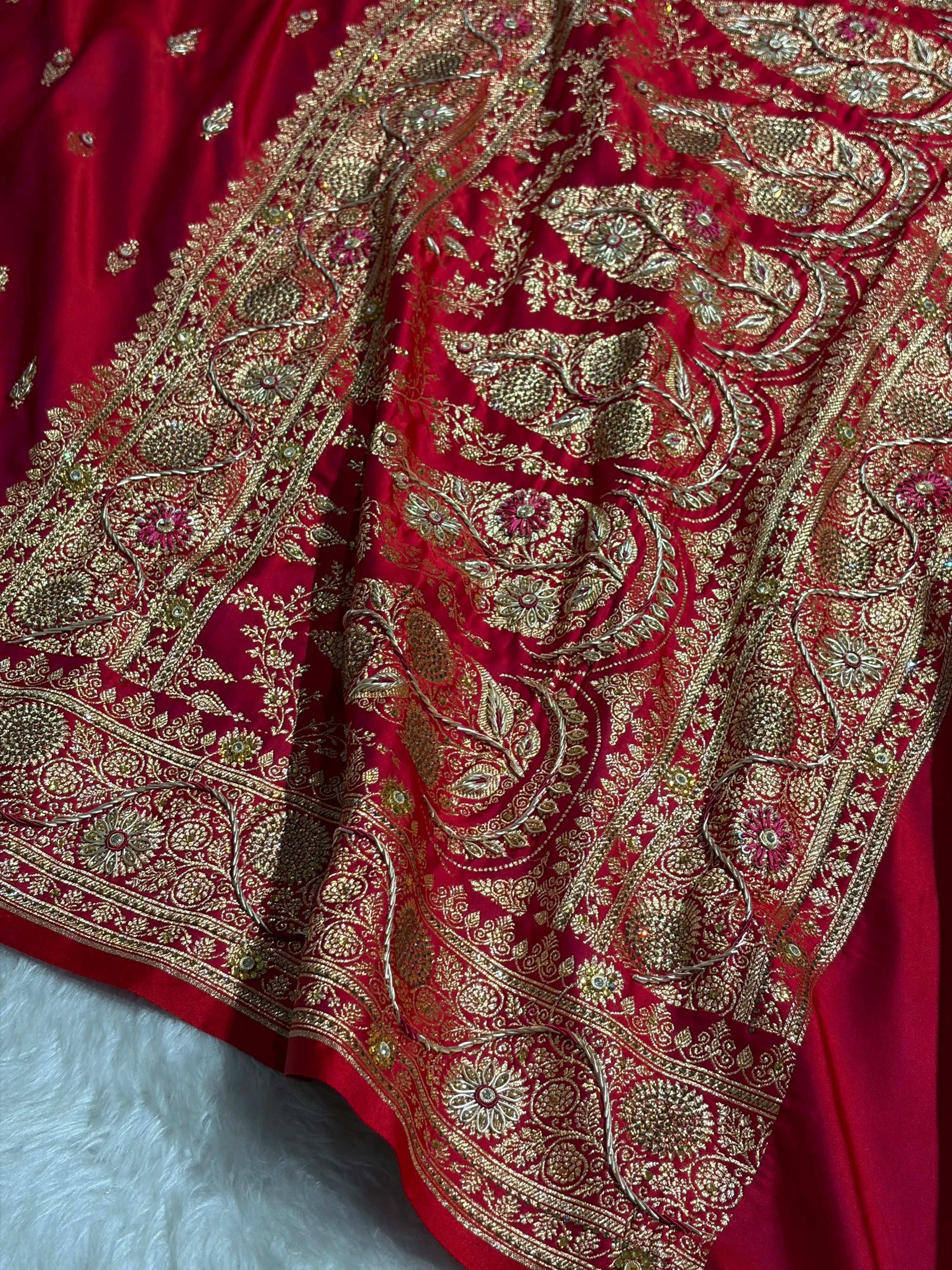 Banarasi Bridal Cross Red Work Pattern Satin Katan Silk Saree BSK82