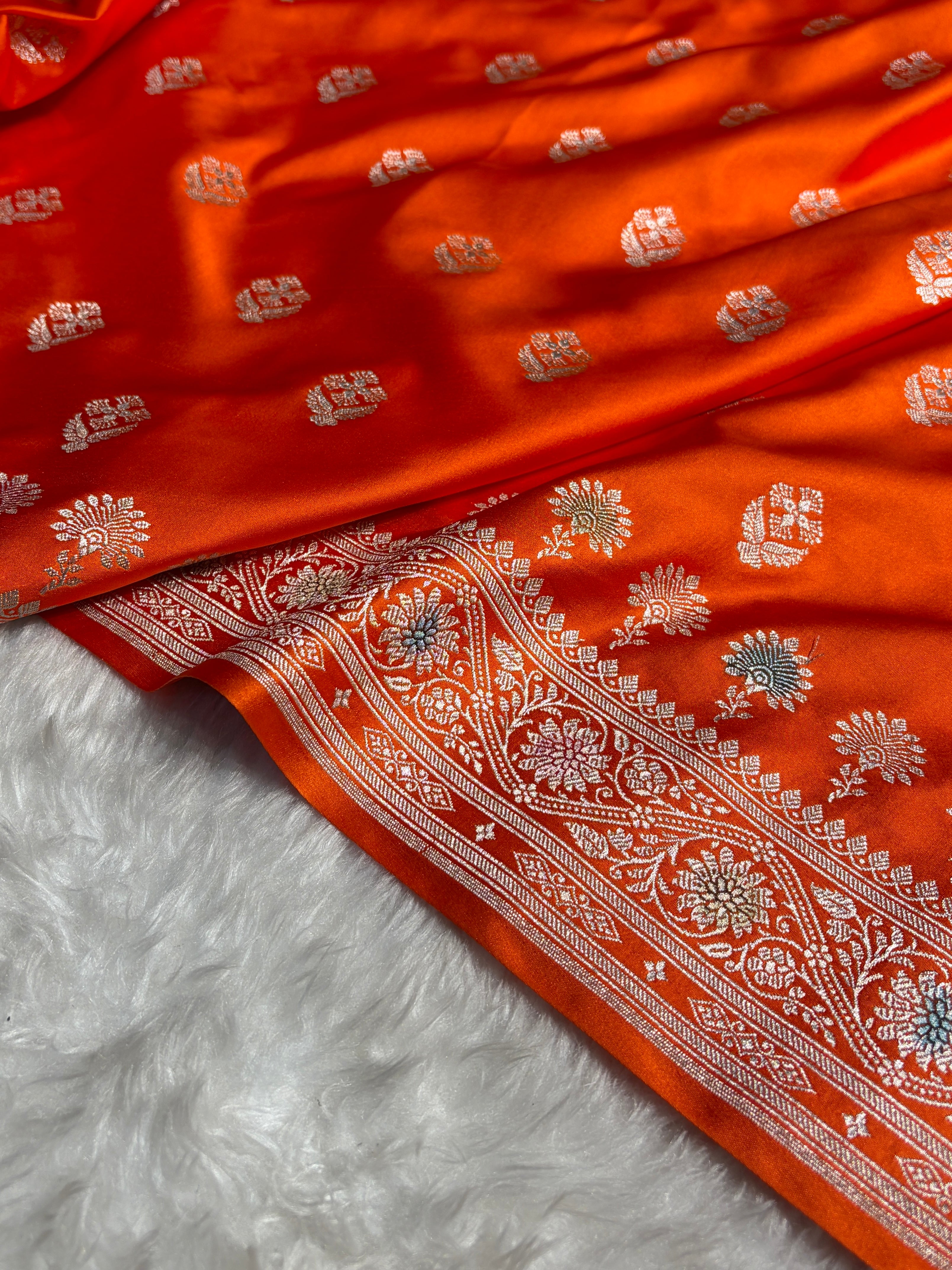 Orange Shades Bananasi Minakari Floral Border Boota Mashru Silk Saree MS66
