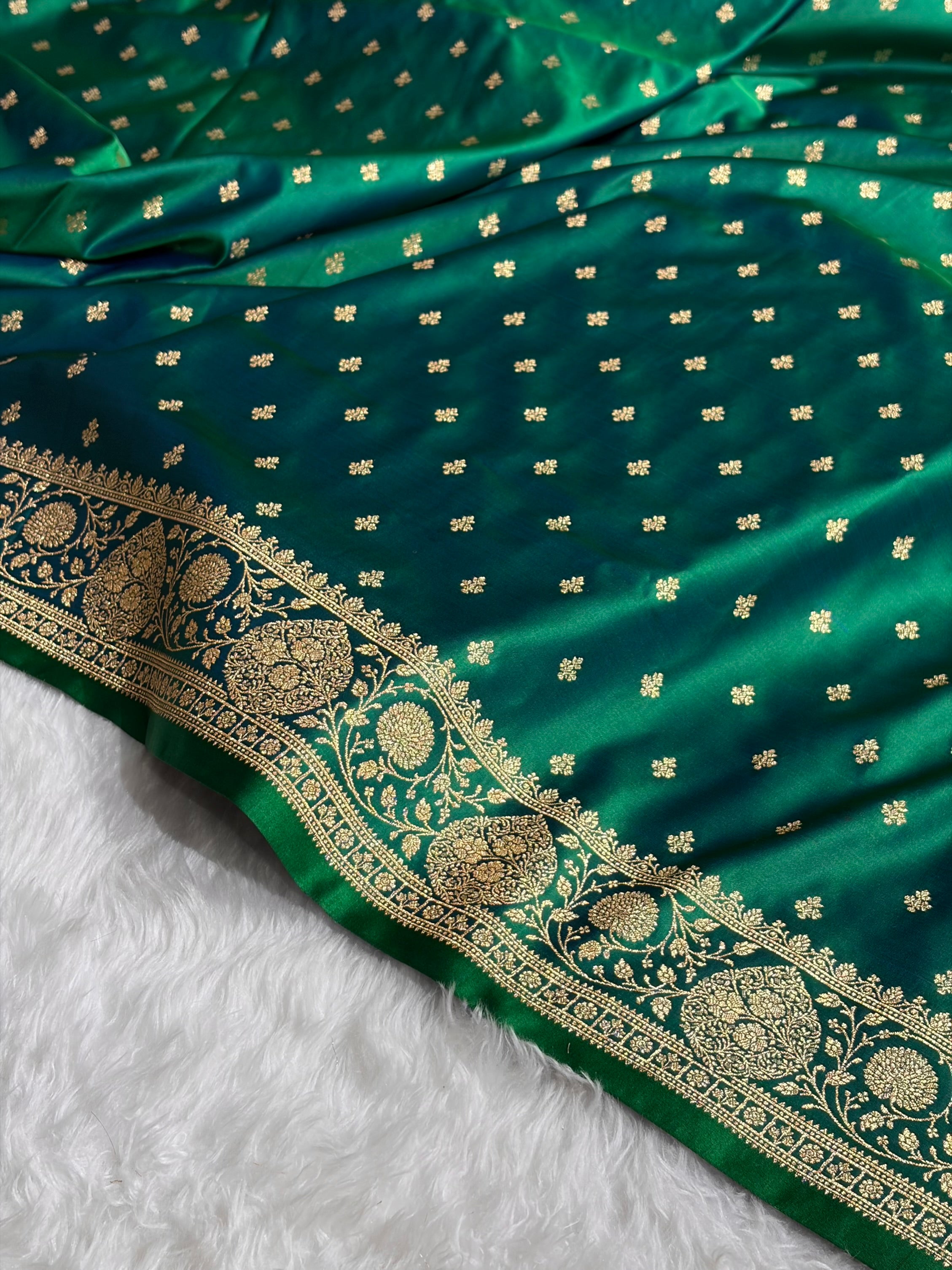 Banarasi Satin Katan Saree With Boota in Cross Green Shades SK117