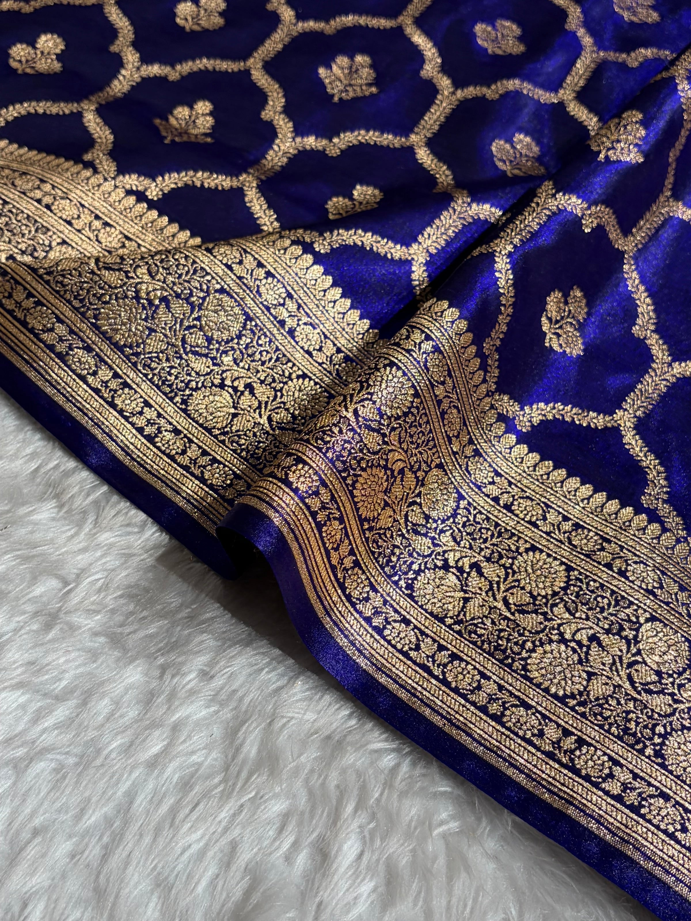Royal Blue Shades Jaal Pattern Banarasi Satin Silk Saree SS57