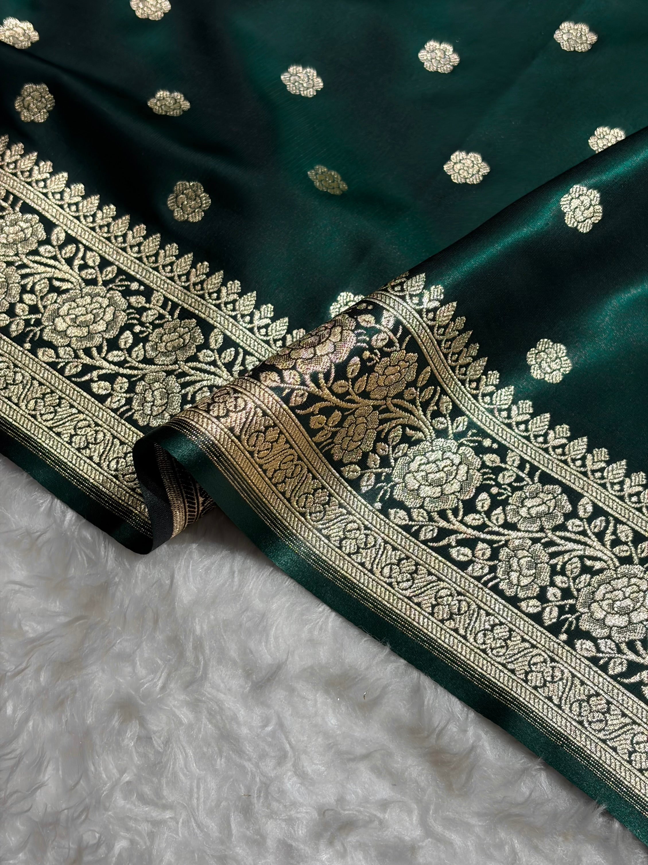 Banarasi Dark Bottle Green Shades Booti Pattern Banarasi Satin Silk Saree SS63