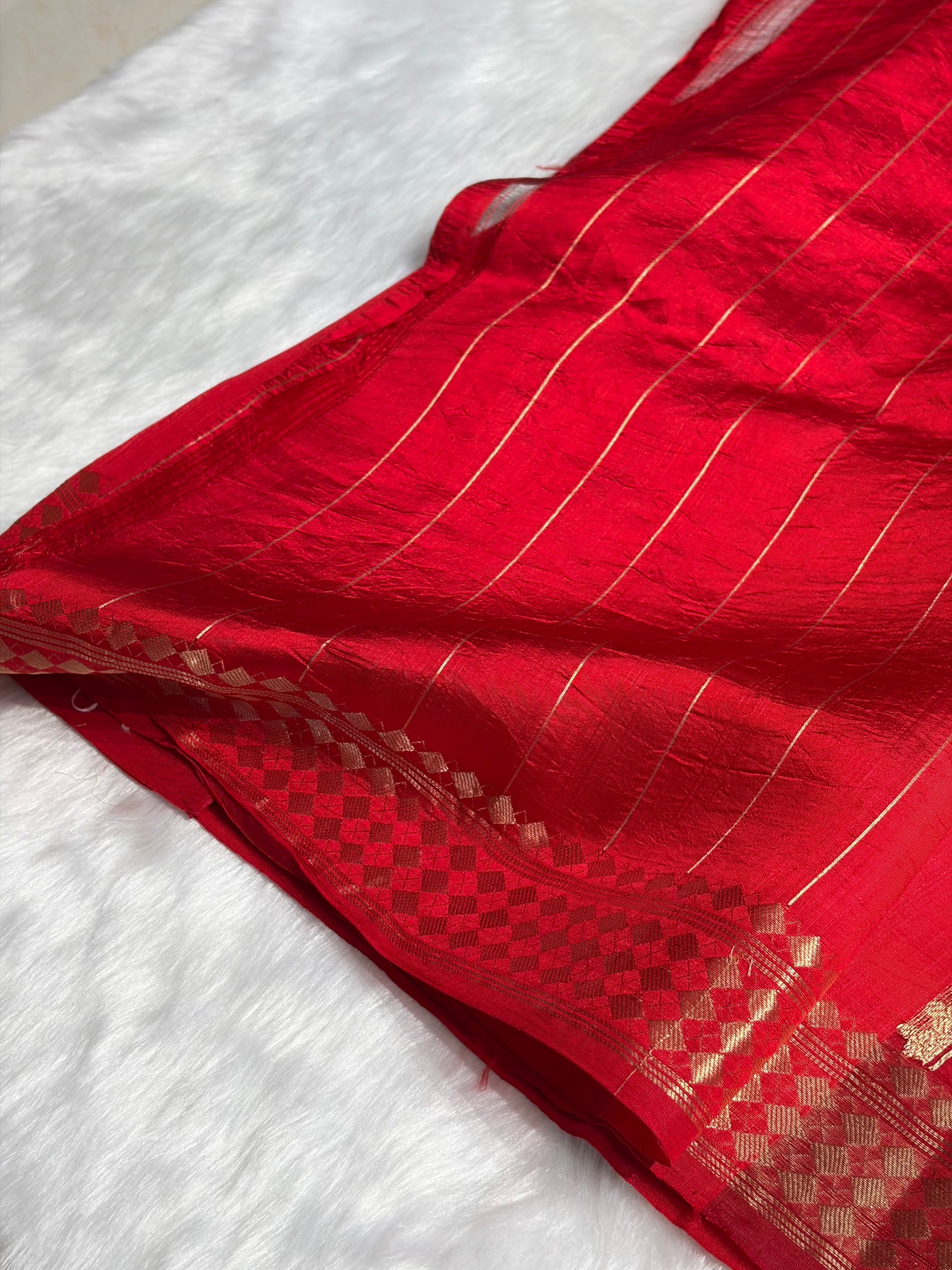 Red Shades Handwoven Pure Raw Mango Silk RM-50