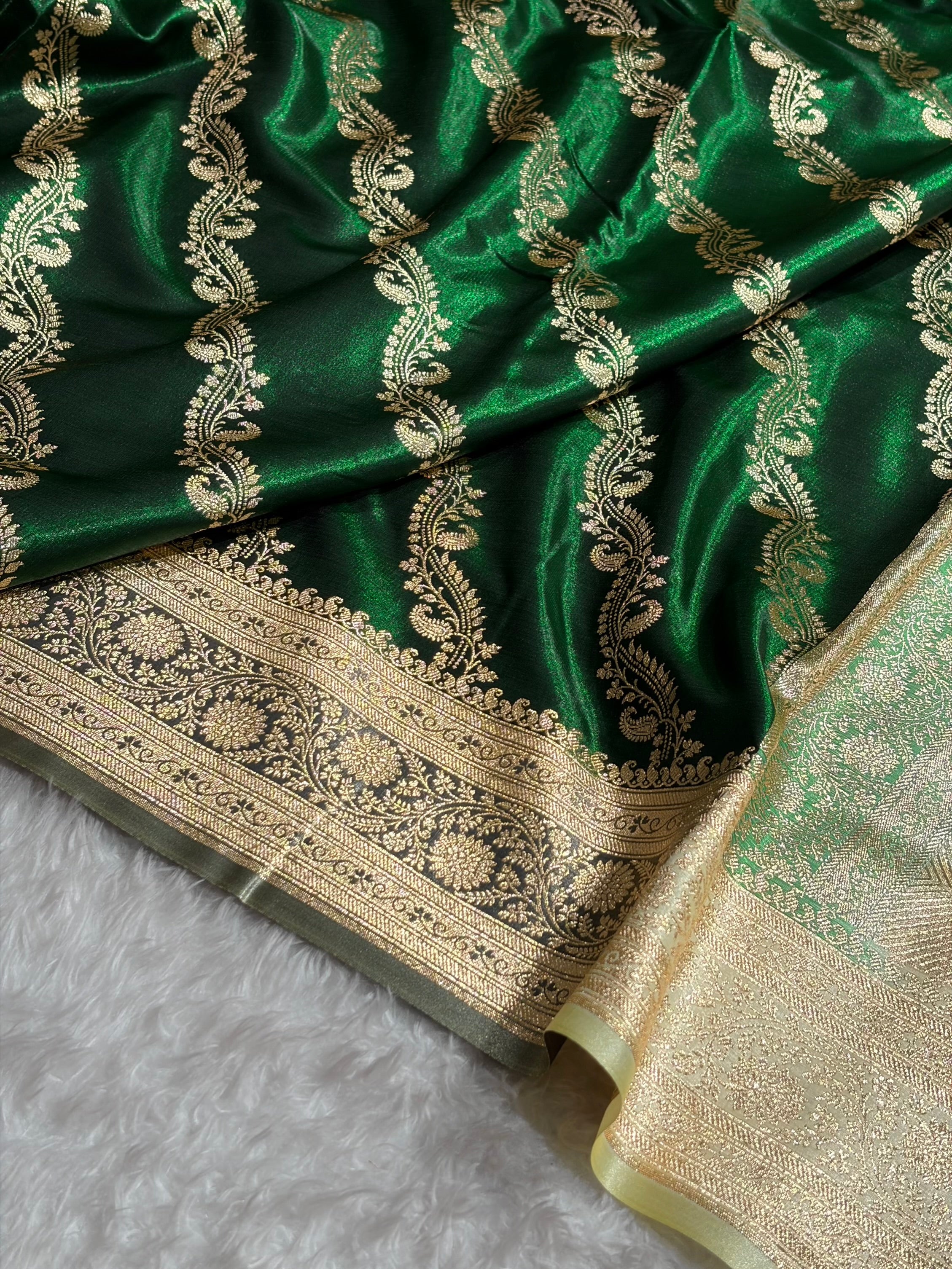 Bottle Green Contrast Cream Shades Cross Pattern Banarasi Satin Silk Saree SS39
