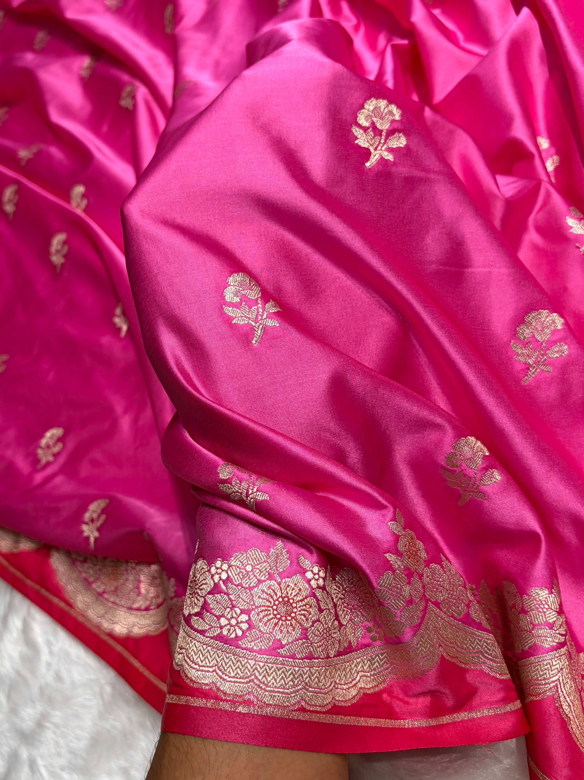 Blush Pink Shades Minakari Scallop Booti Mashru Silk Saree MS27