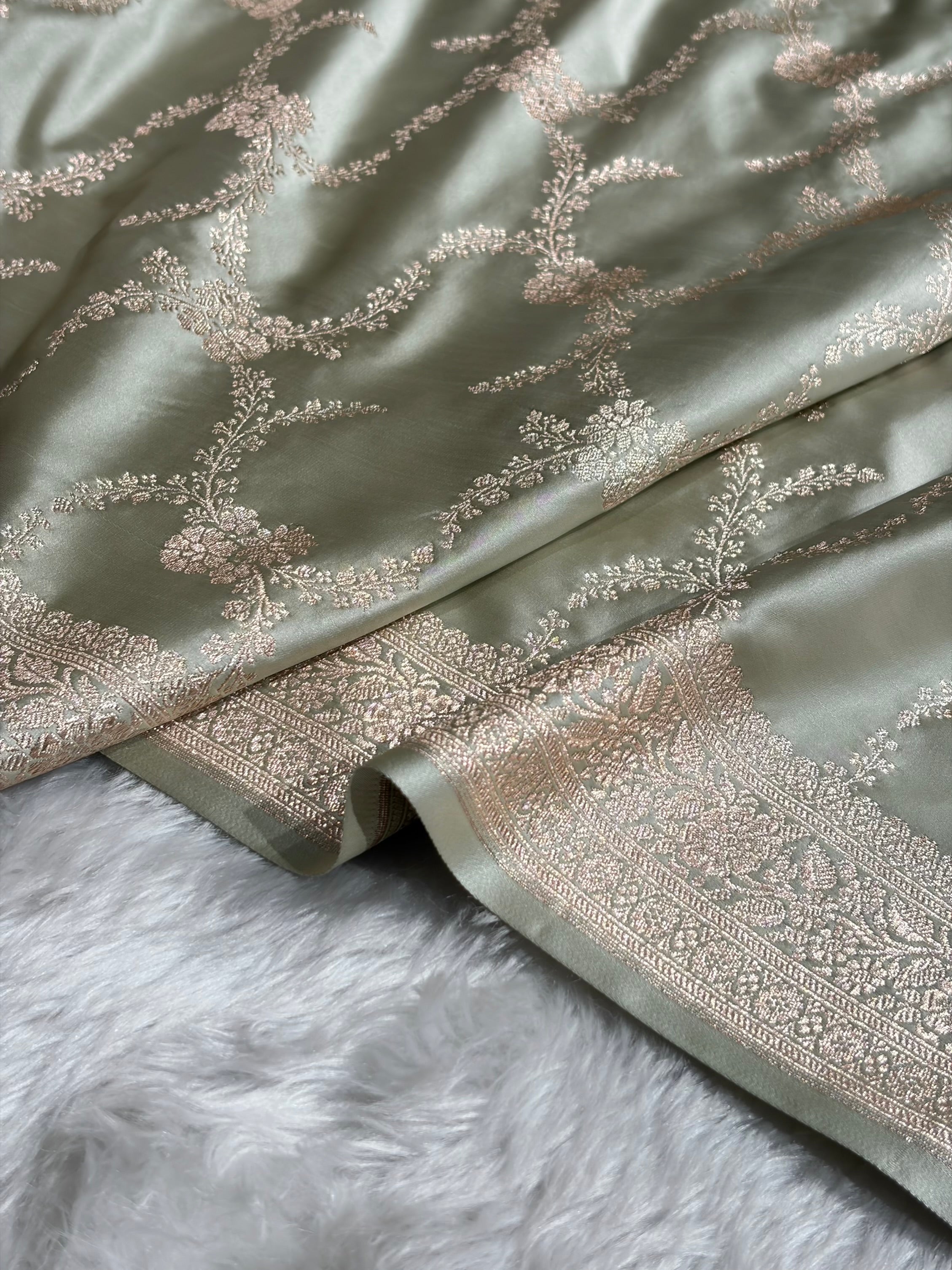Light Pista Shades Banarasi With Floral Border Mashru Silk Saree MSM-127