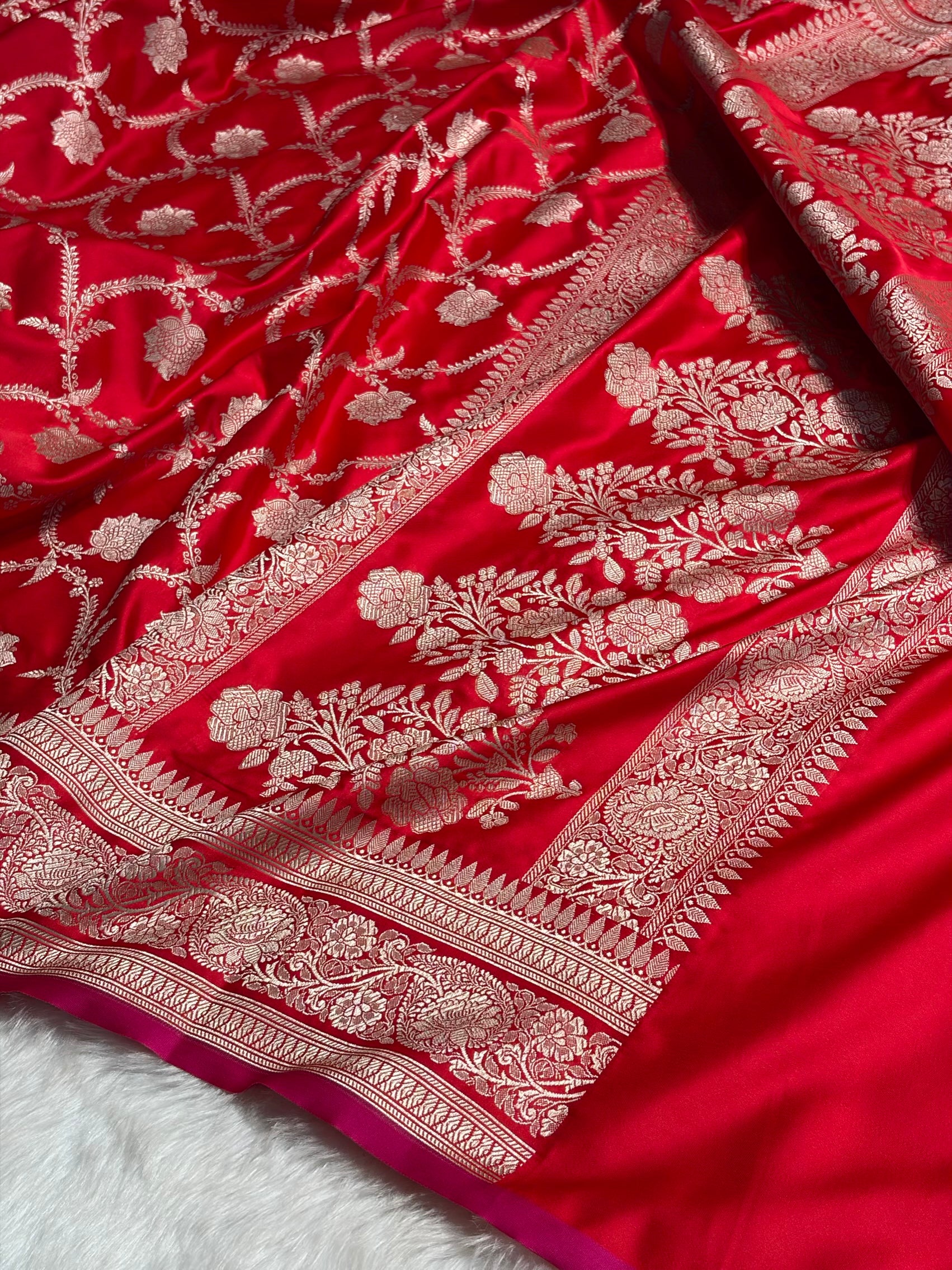 Red Jaal Pattern Satin Katan Silk Saree SK66