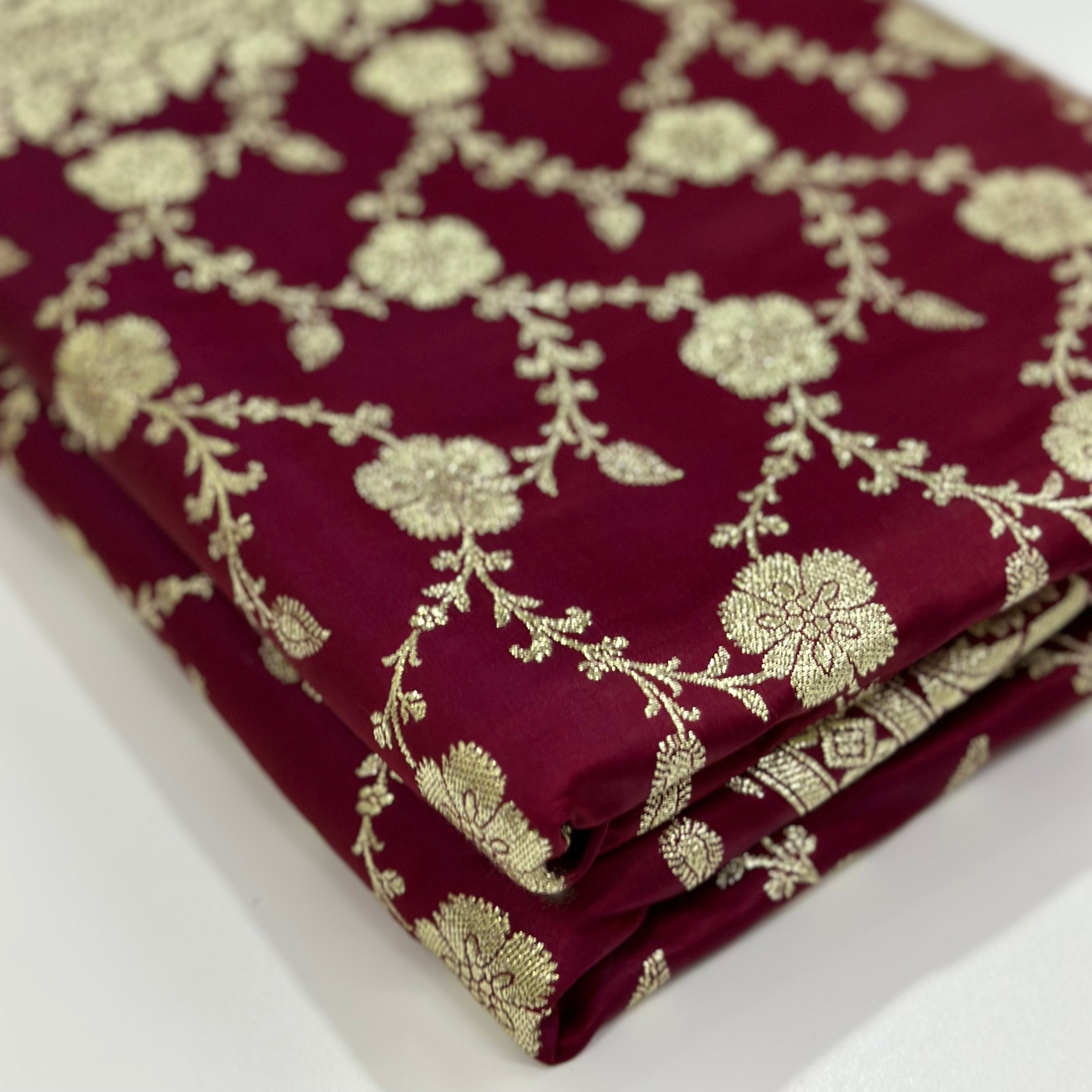 Katan Silk Saree In Mahroon-Maganta Shades