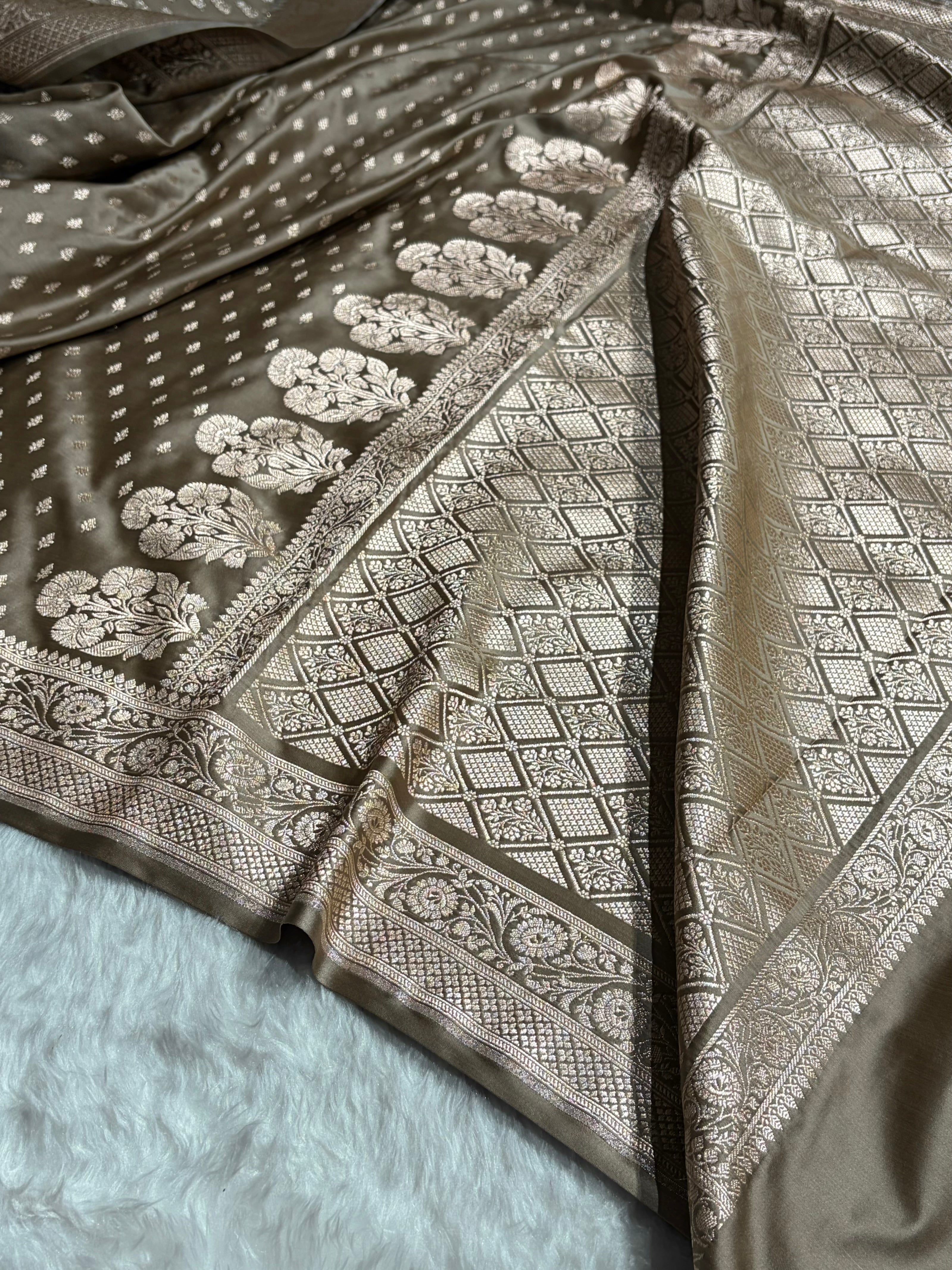 Olive Brown Shades Banarasi With Floral Border Mashru Silk Saree MSM-128