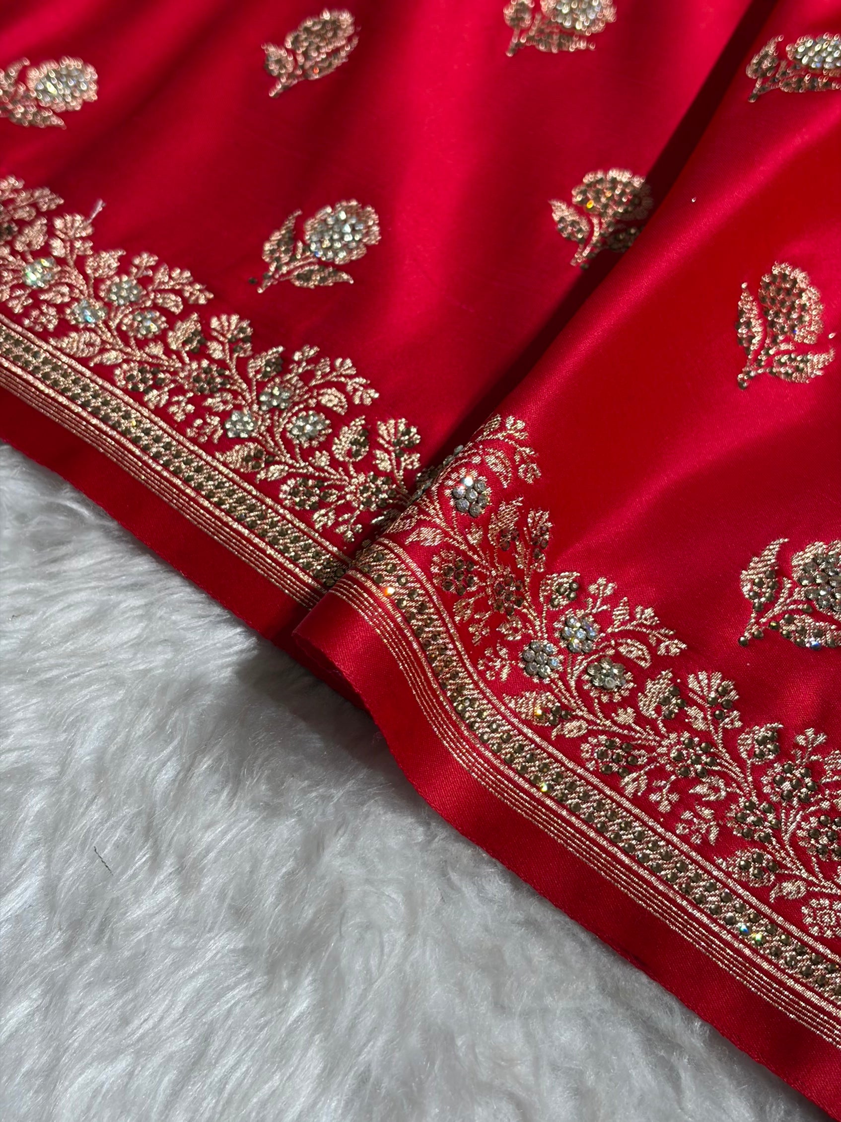 Banarasi Cross Red Floral Booti With Swarovski Work Katan Silk Saree BSK23