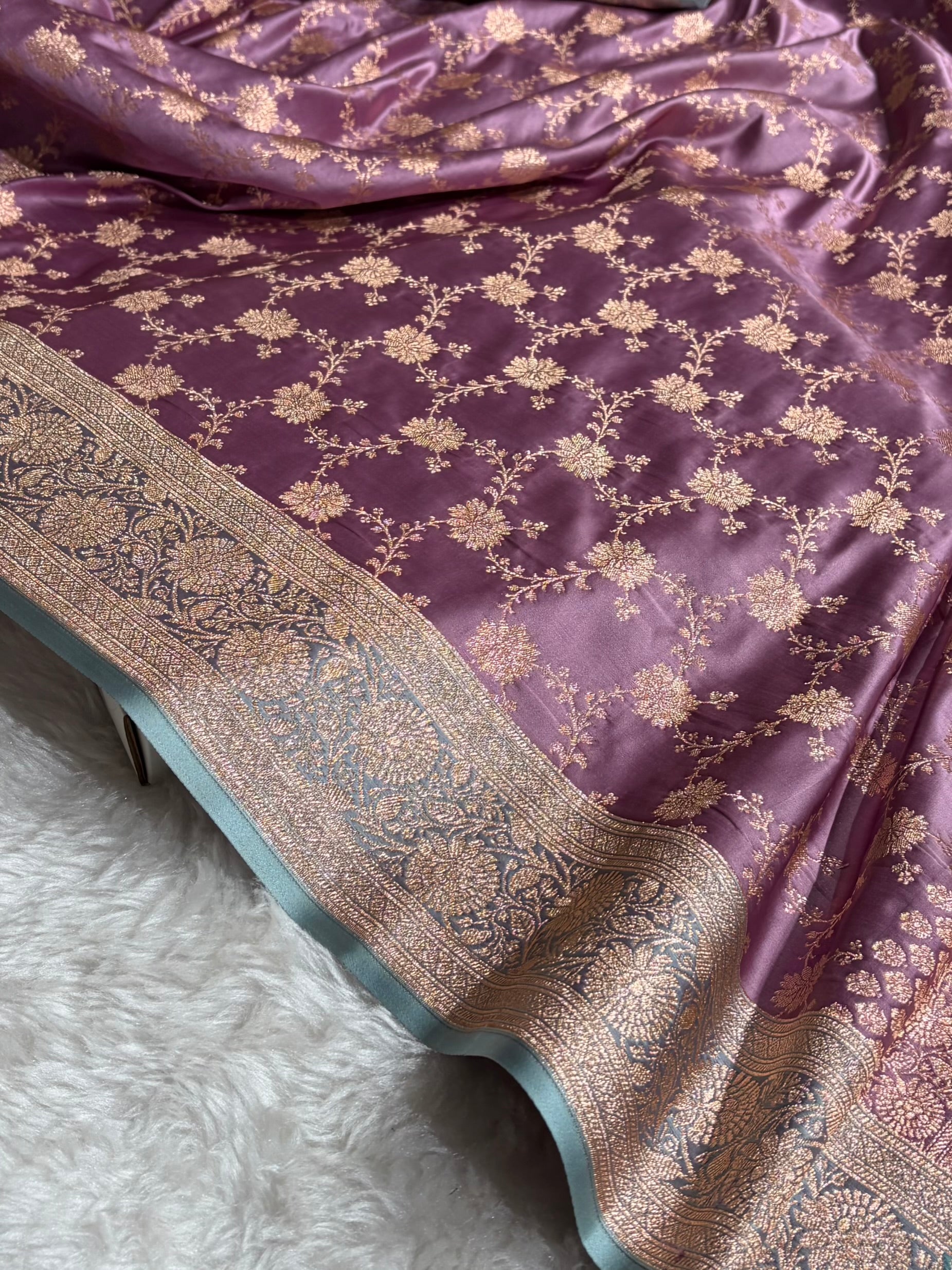 Banarasi Satin Katan Saree in Contrast Dark Lavender With Sea Green Shades SK132